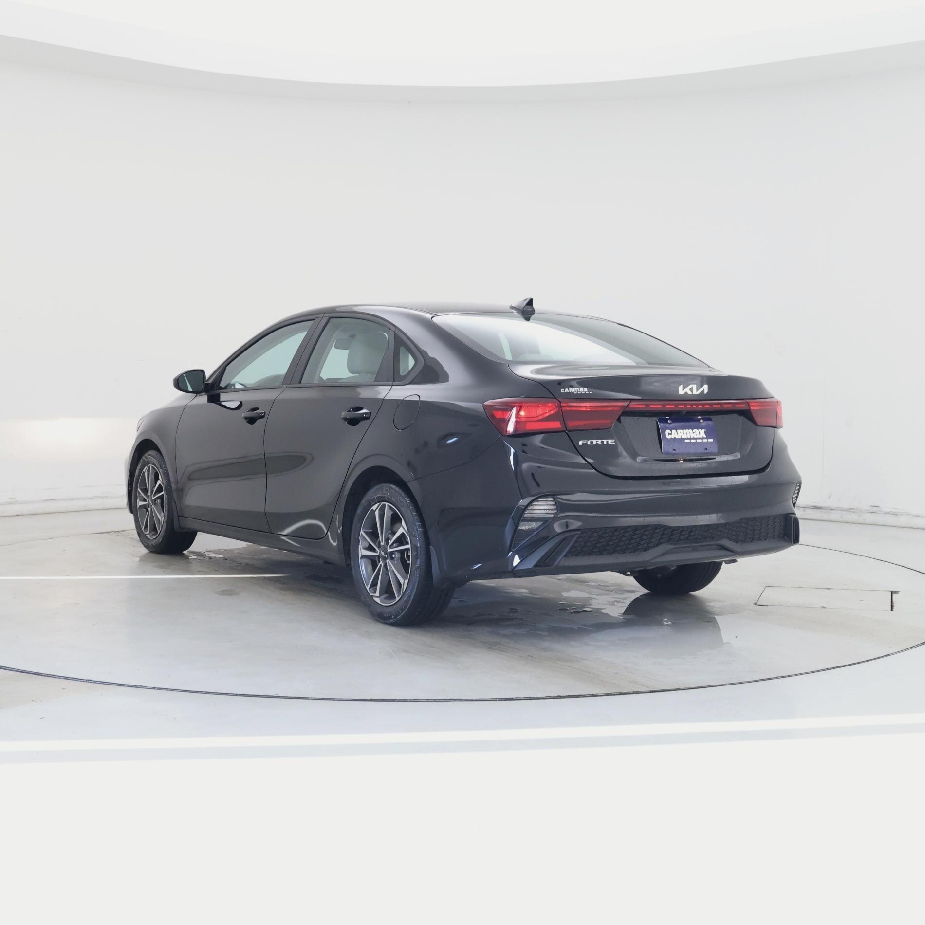 Thumbnail: 2023 Kia Forte - 2