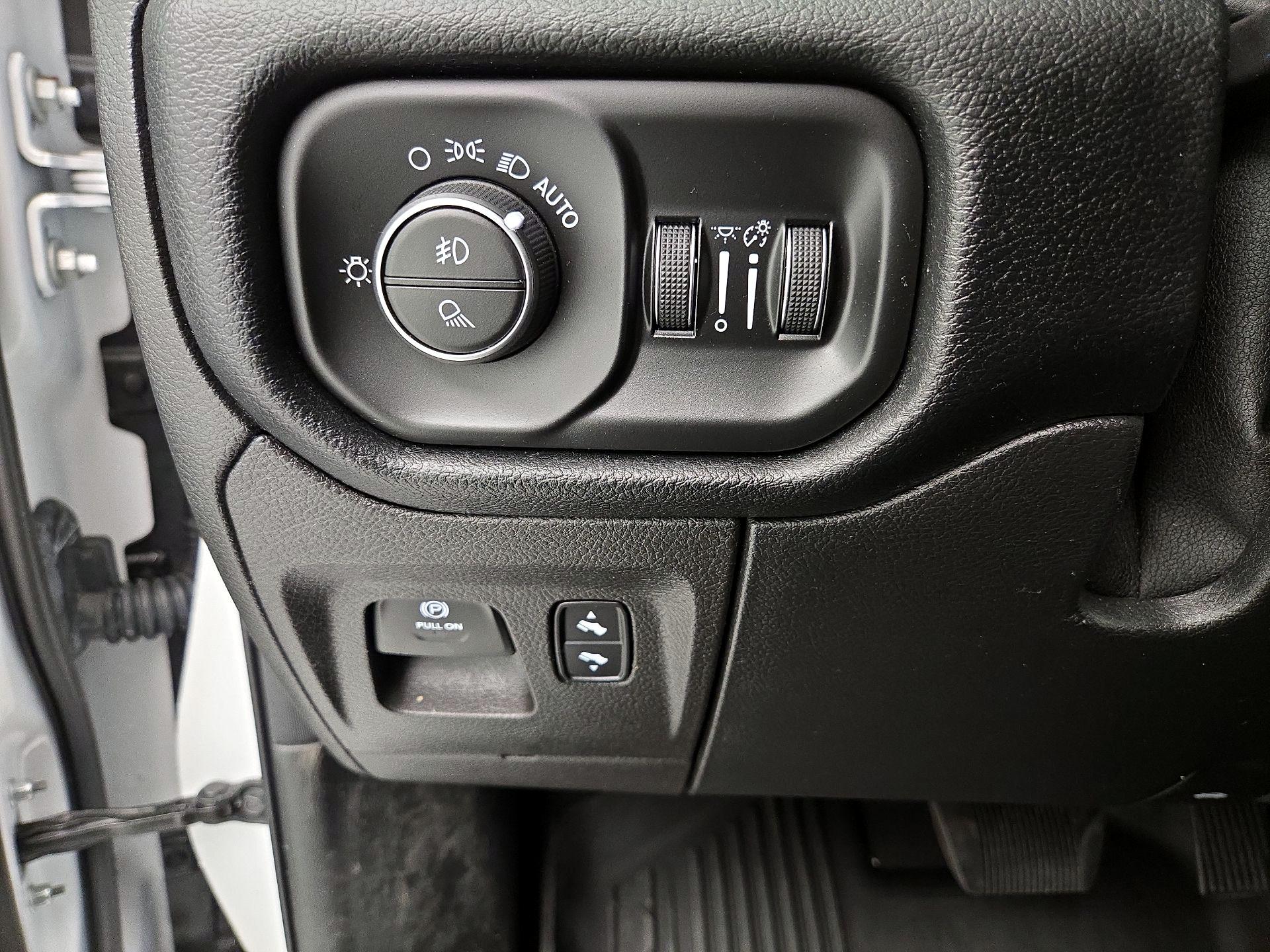 Thumbnail: 2021 RAM 1500 - 13