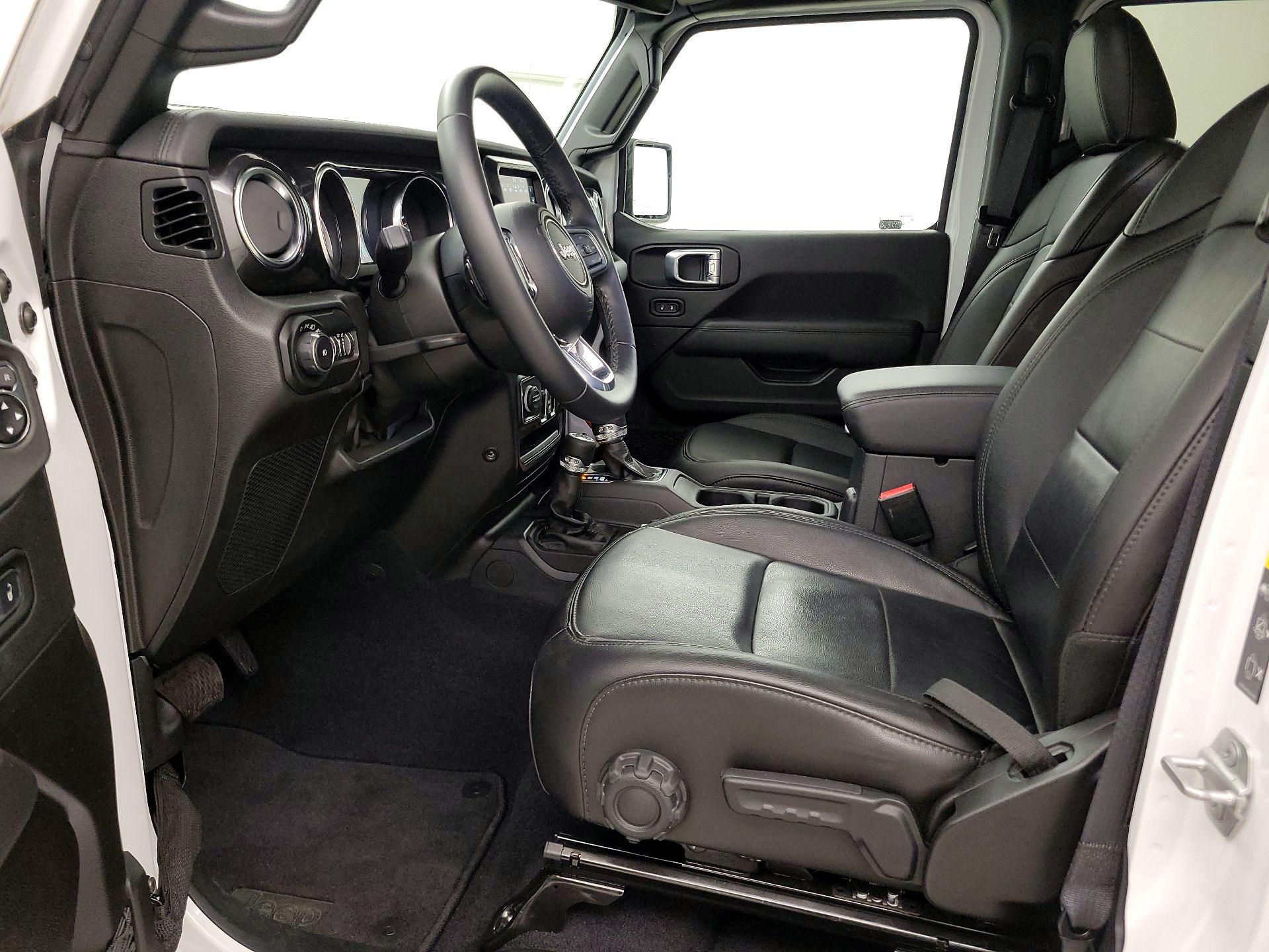 Thumbnail: 2022 Jeep Wrangler - 11