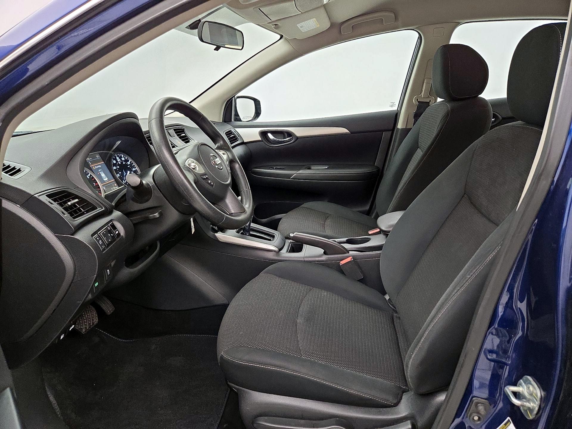 Thumbnail: 2019 Nissan Sentra - 11