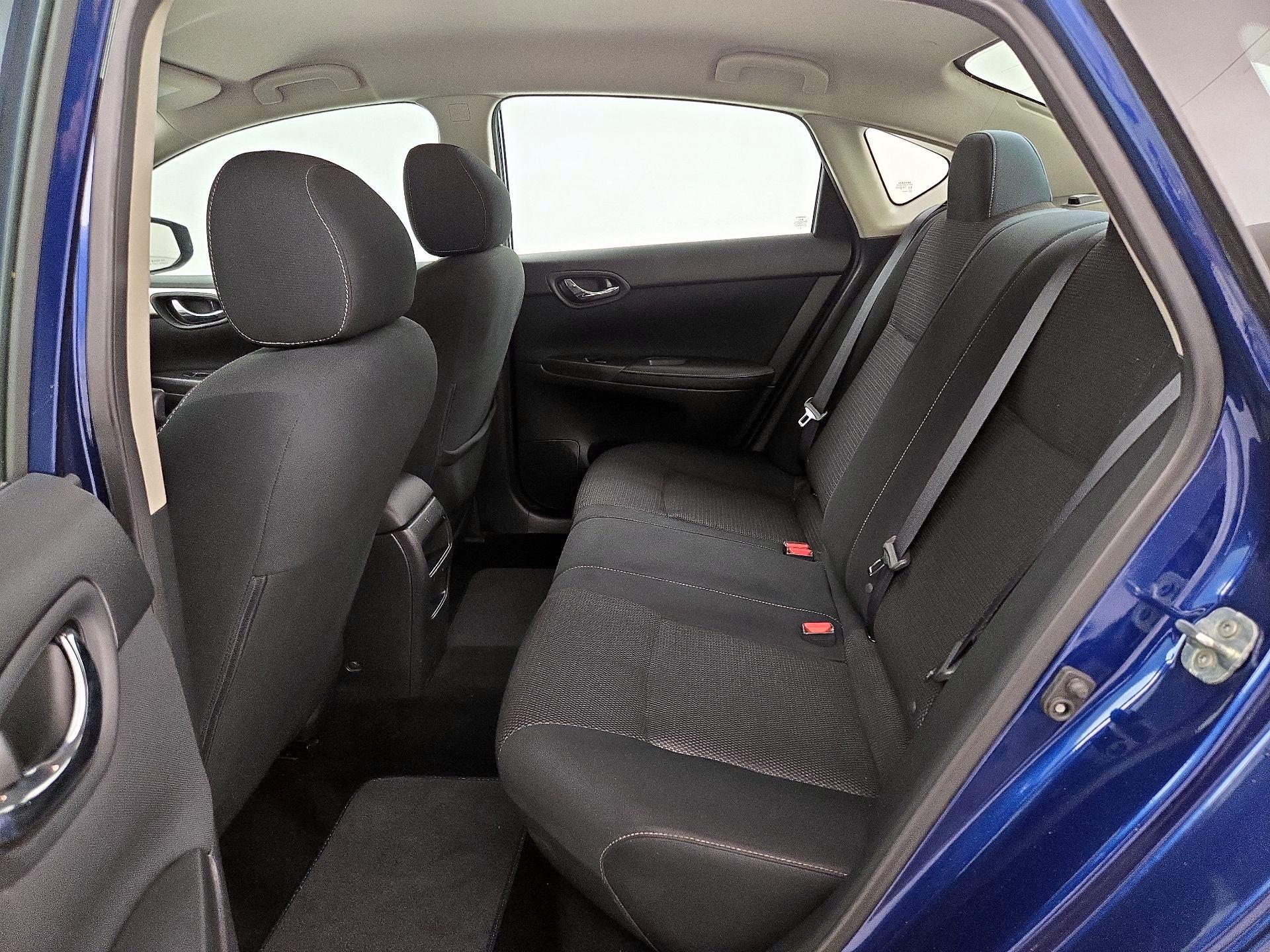 Thumbnail: 2019 Nissan Sentra - 19