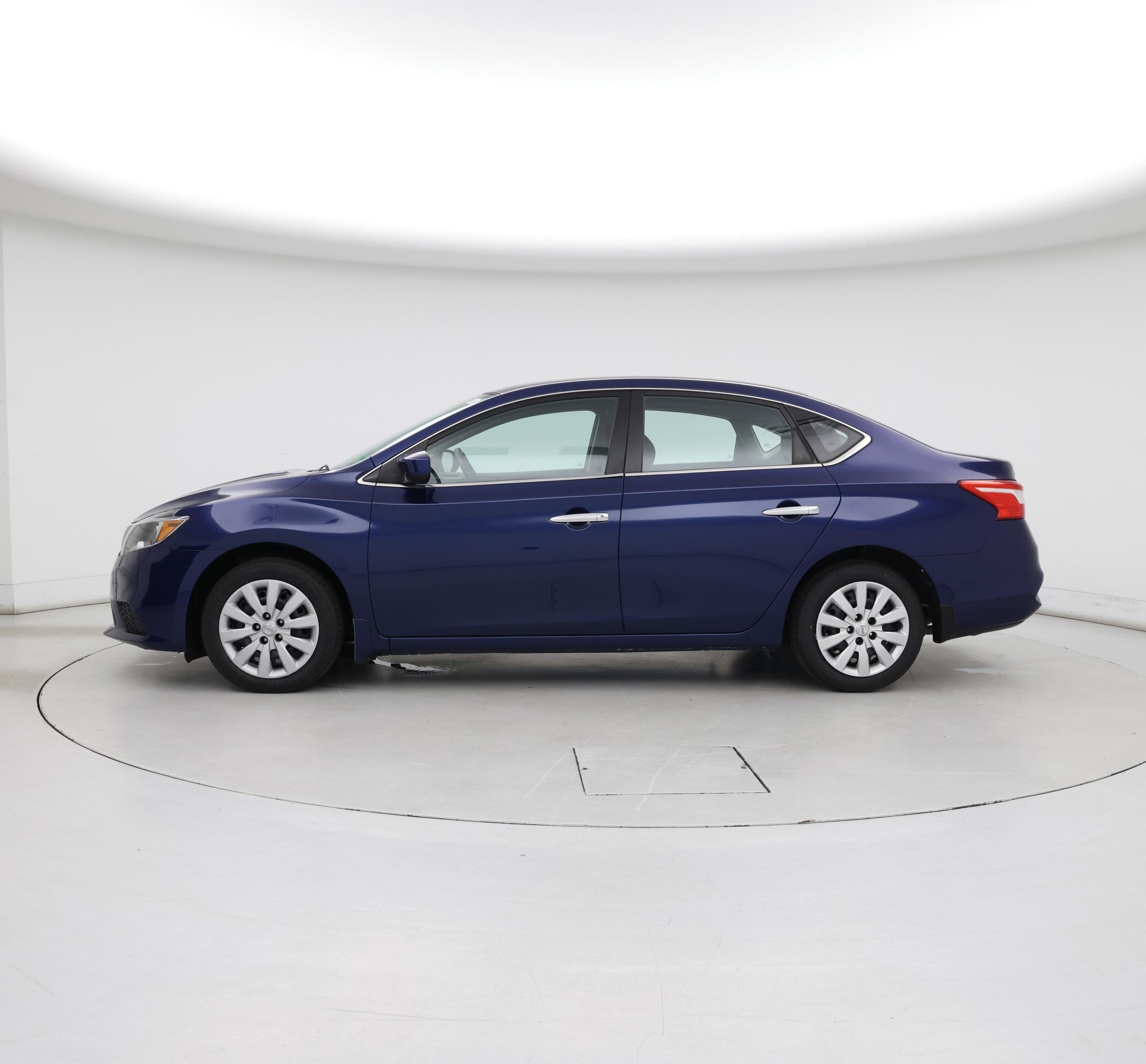 Thumbnail: 2019 Nissan Sentra - 3