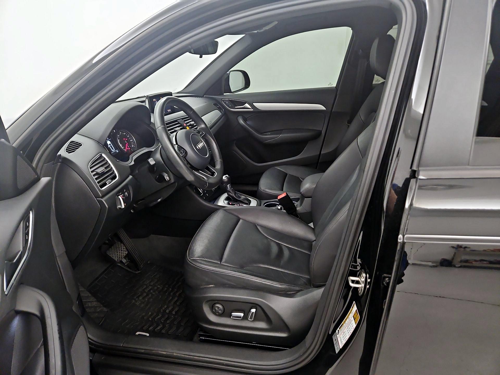 Thumbnail: 2017 Audi Q3 - 11