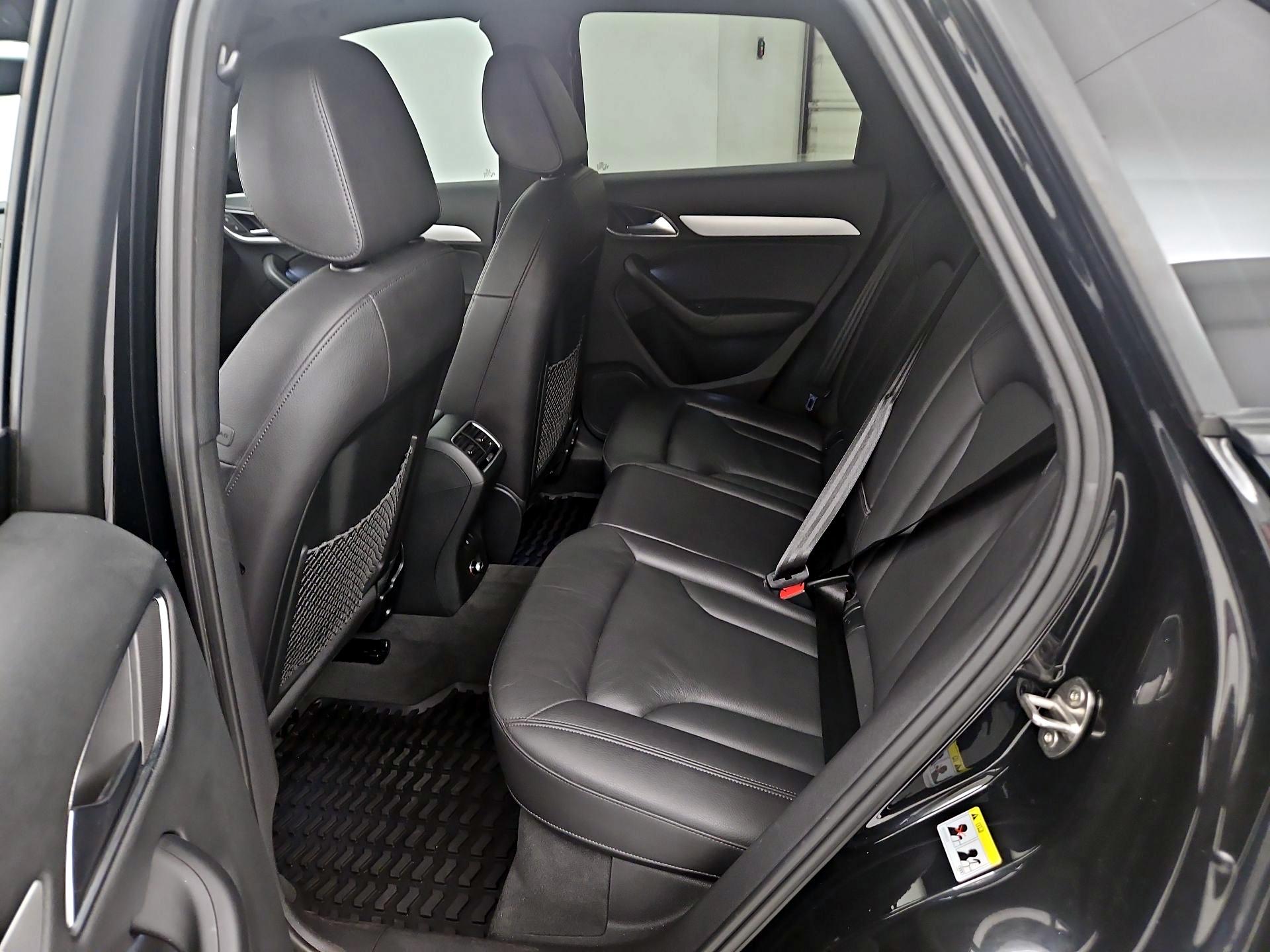Thumbnail: 2017 Audi Q3 - 19