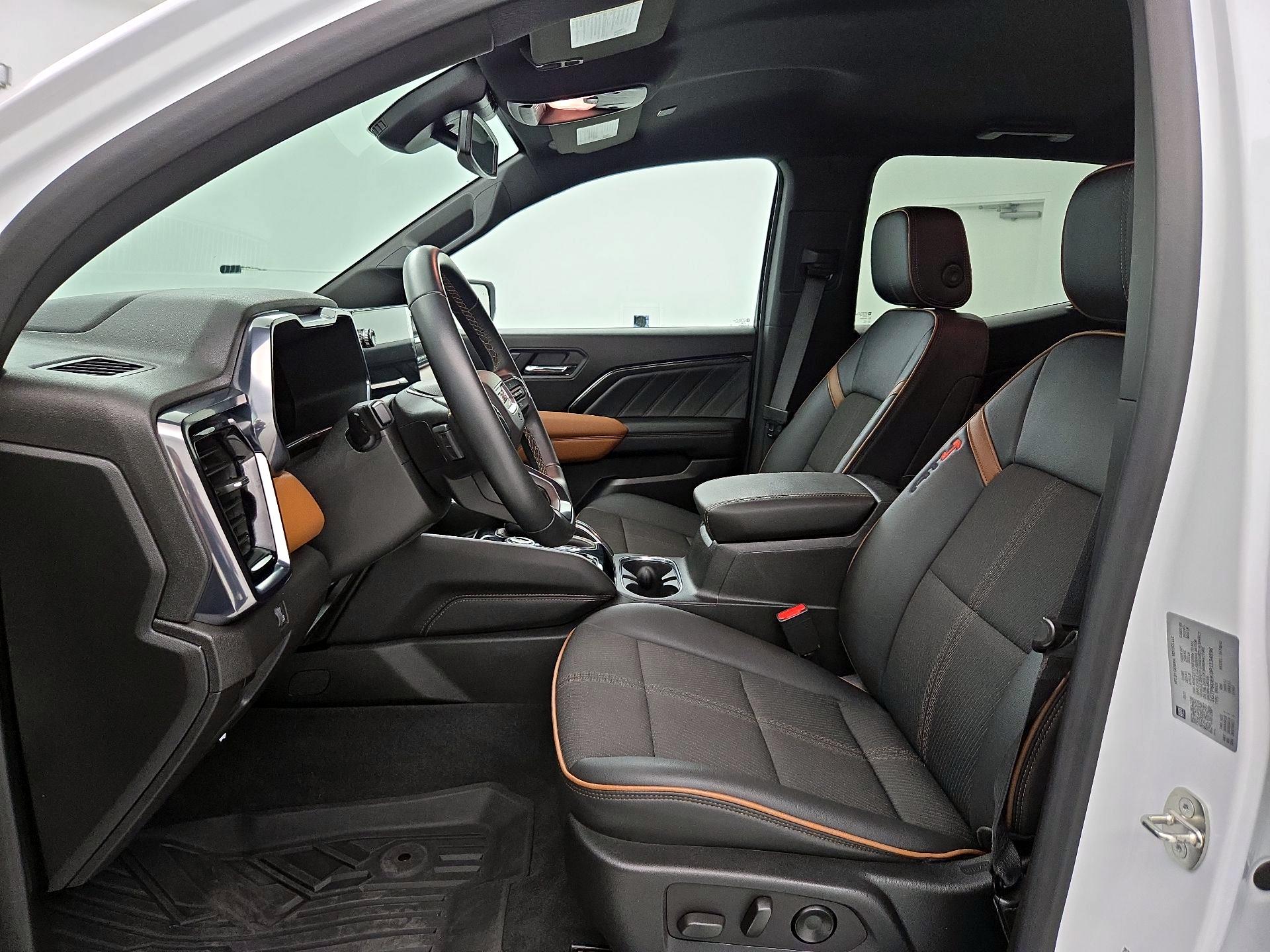 Thumbnail: 2023 GMC Canyon - 11