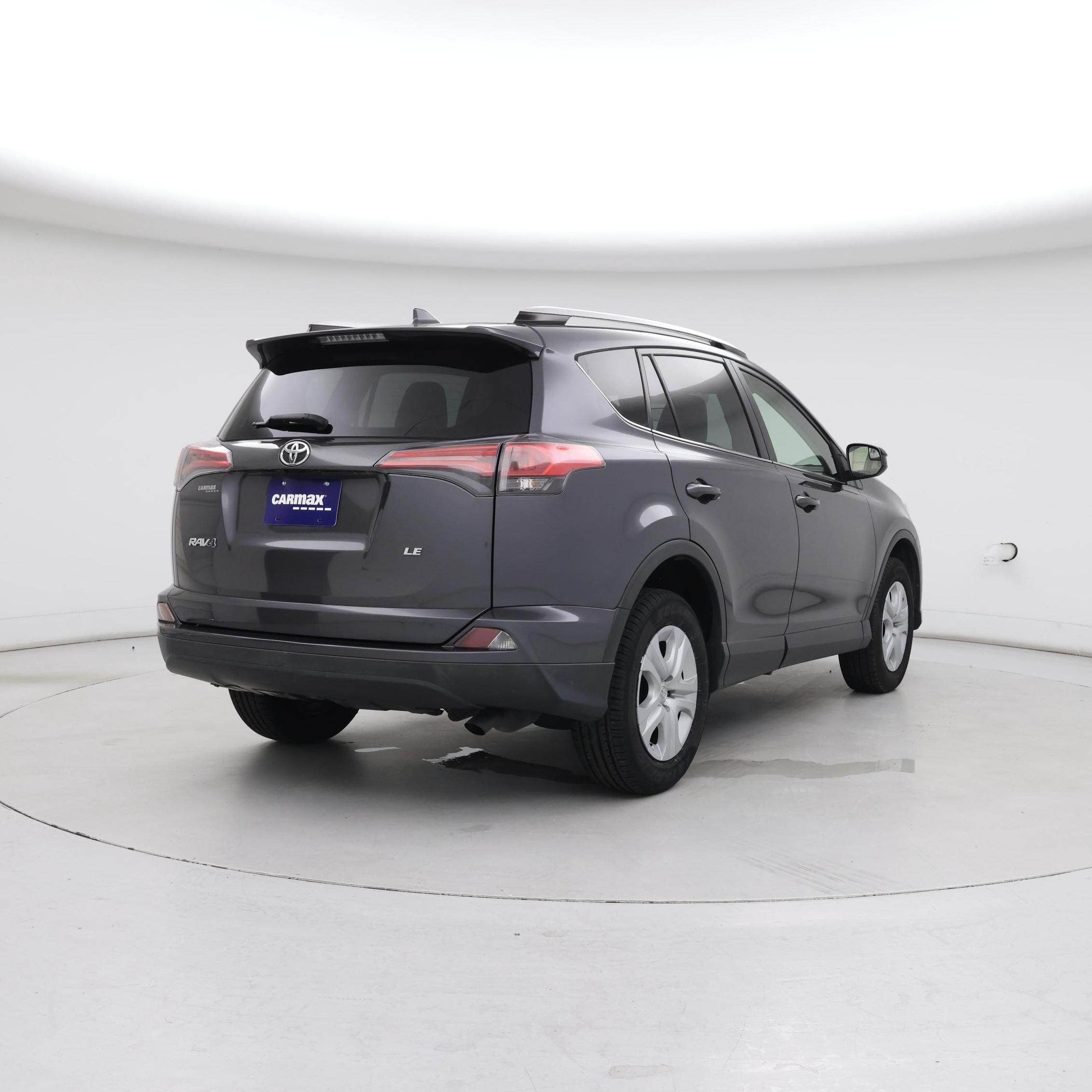 Thumbnail: 2016 Toyota RAV4 - 8