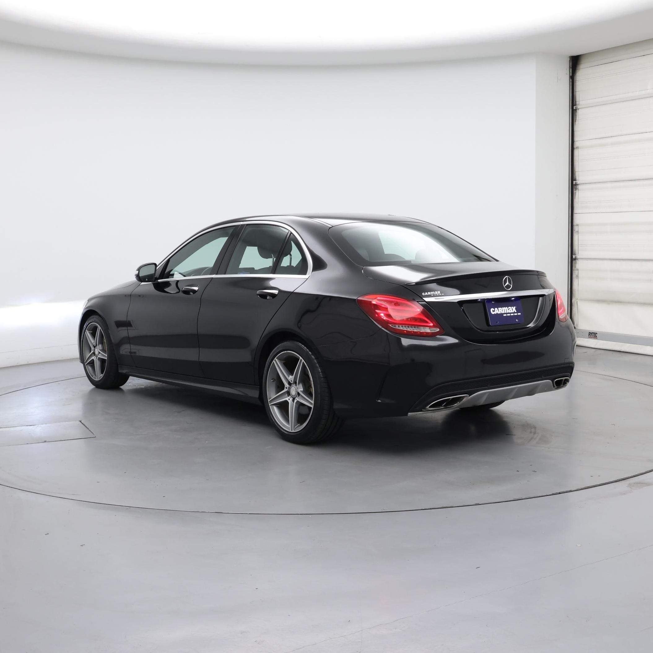 Thumbnail: 2015 Mercedes-Benz C-Class - 2