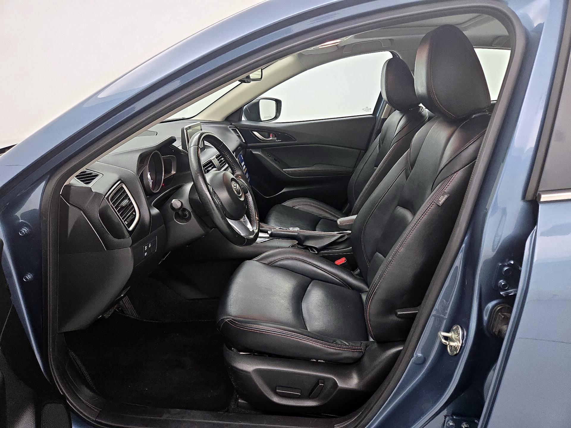 Thumbnail: 2016 Mazda Mazda3 - 11