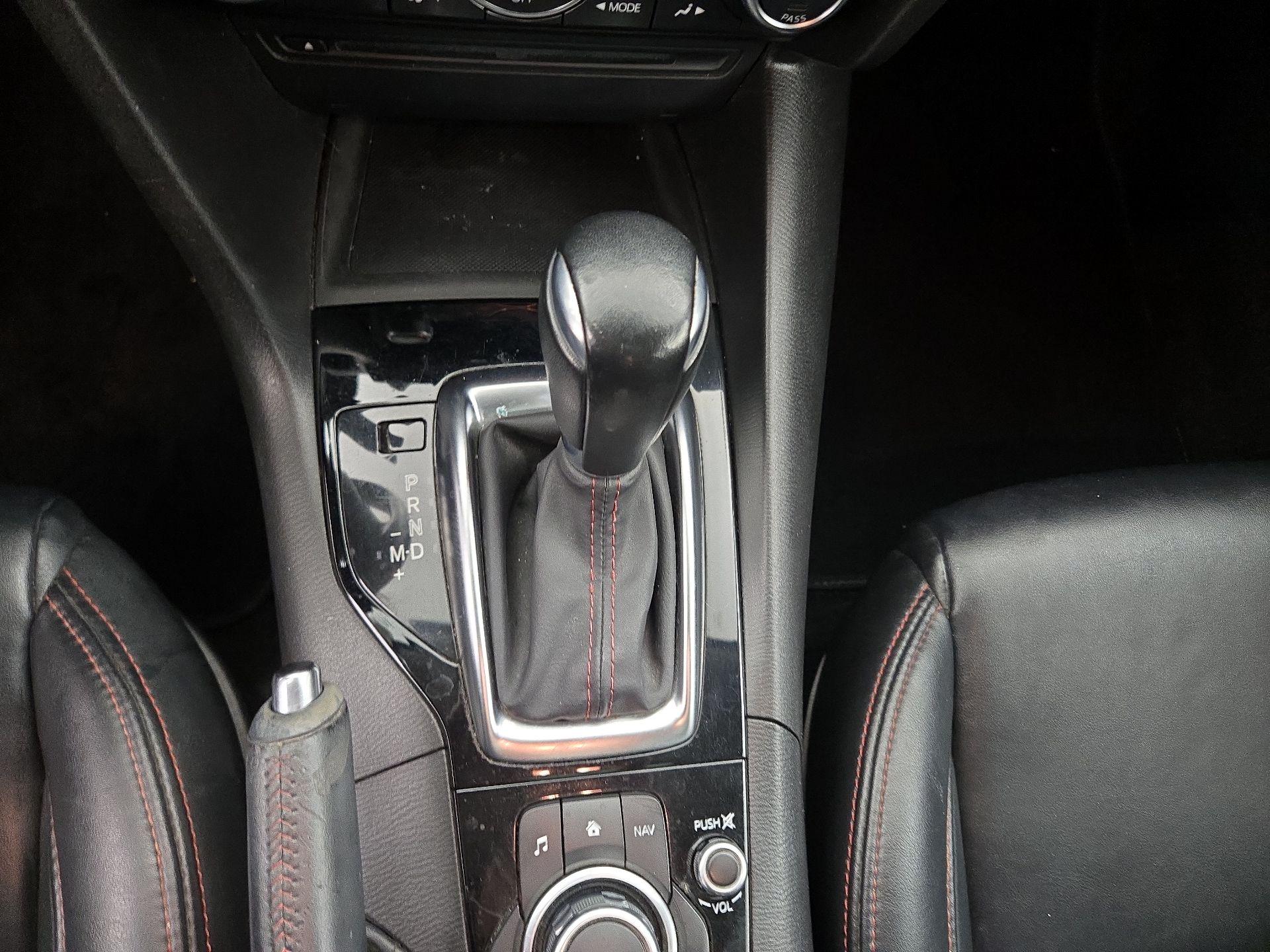 Thumbnail: 2016 Mazda Mazda3 - 17