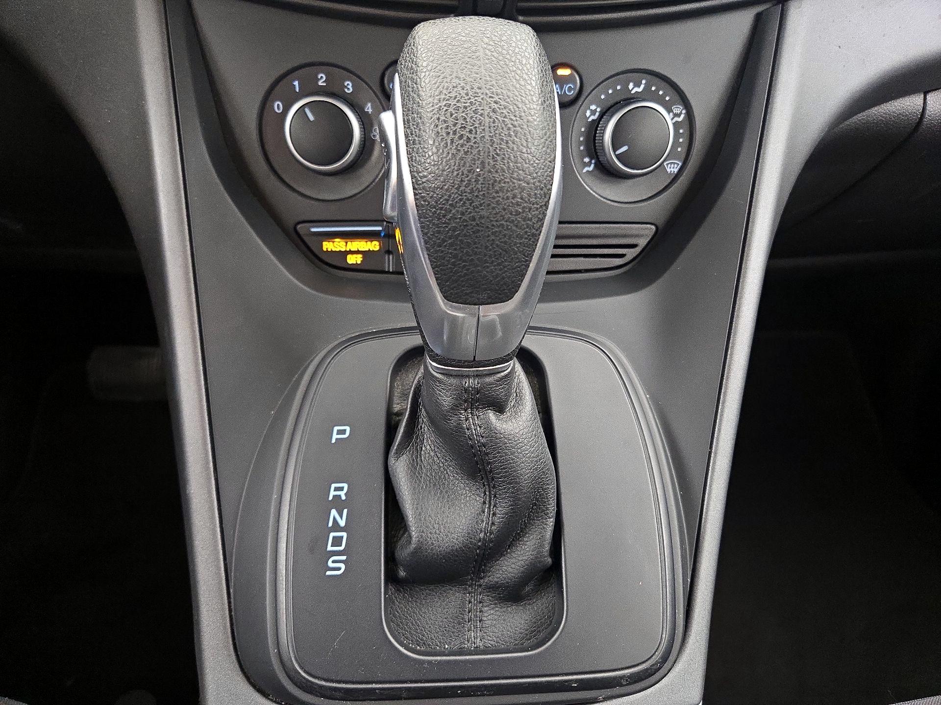 Thumbnail: 2015 Ford Escape - 17