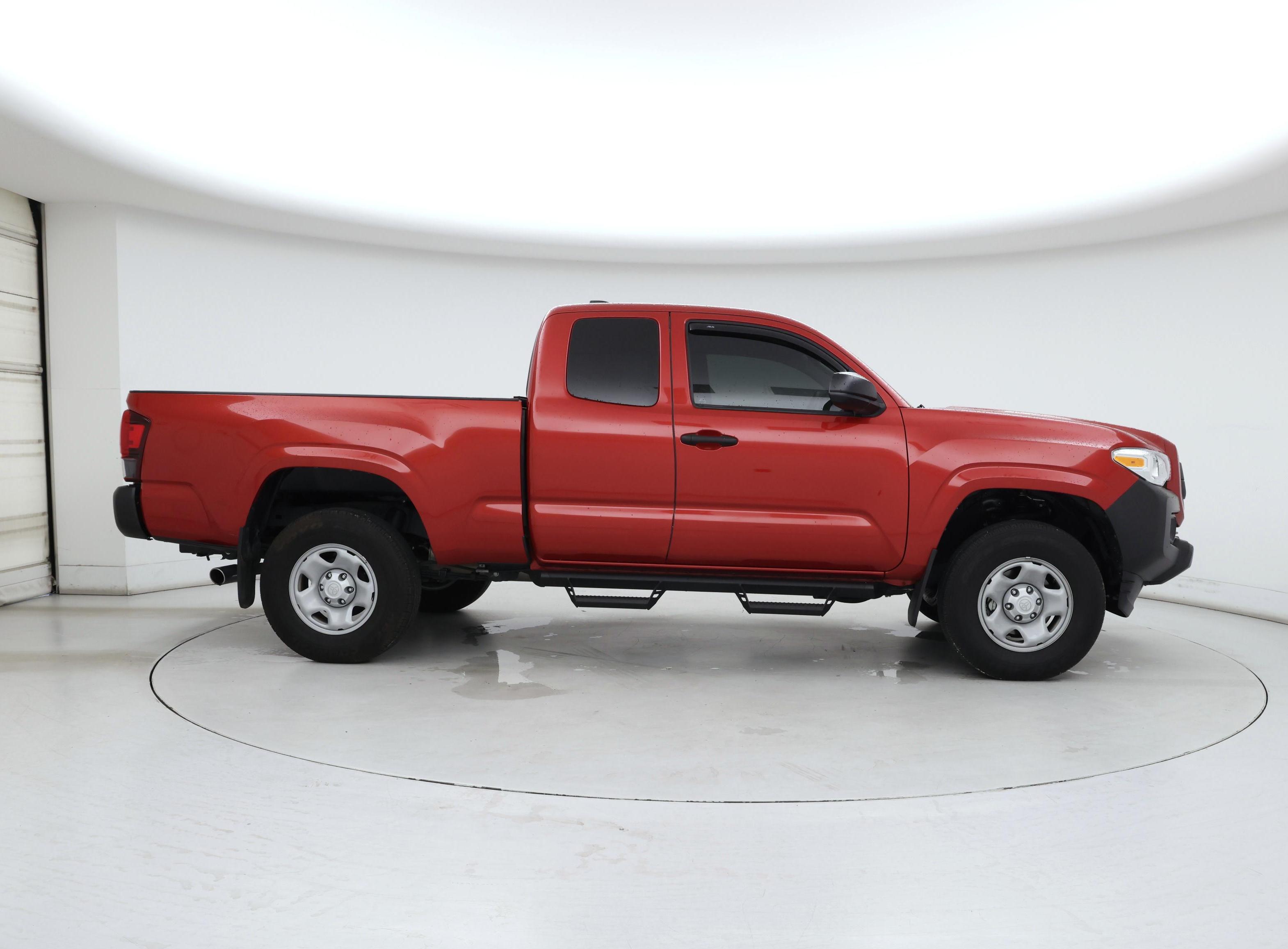 Thumbnail: 2022 Toyota Tacoma - 7