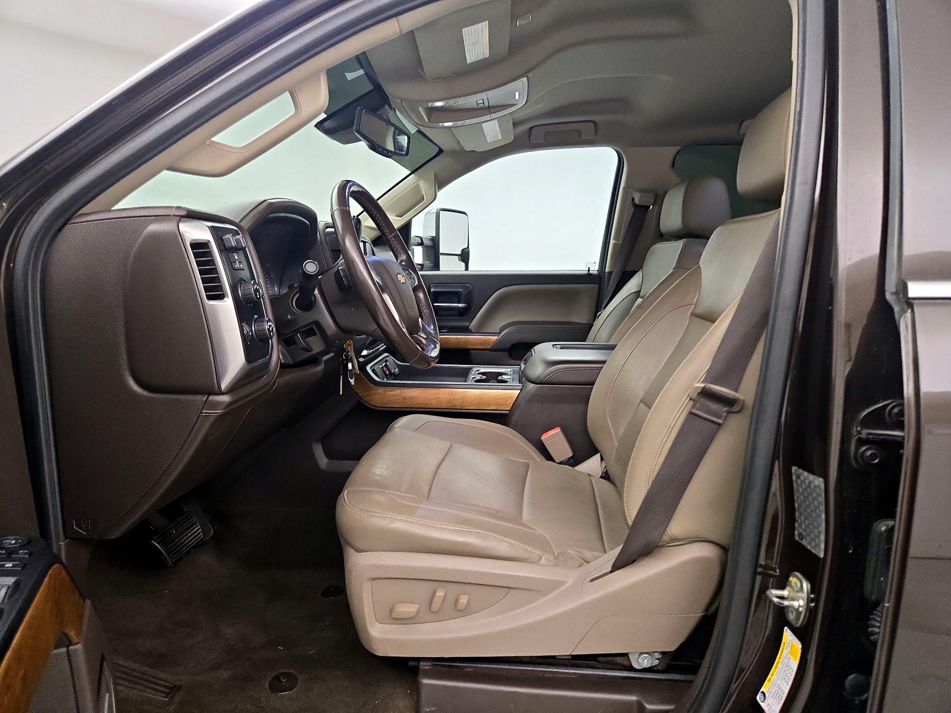 Thumbnail: 2018 Chevrolet Silverado 3500 - 11
