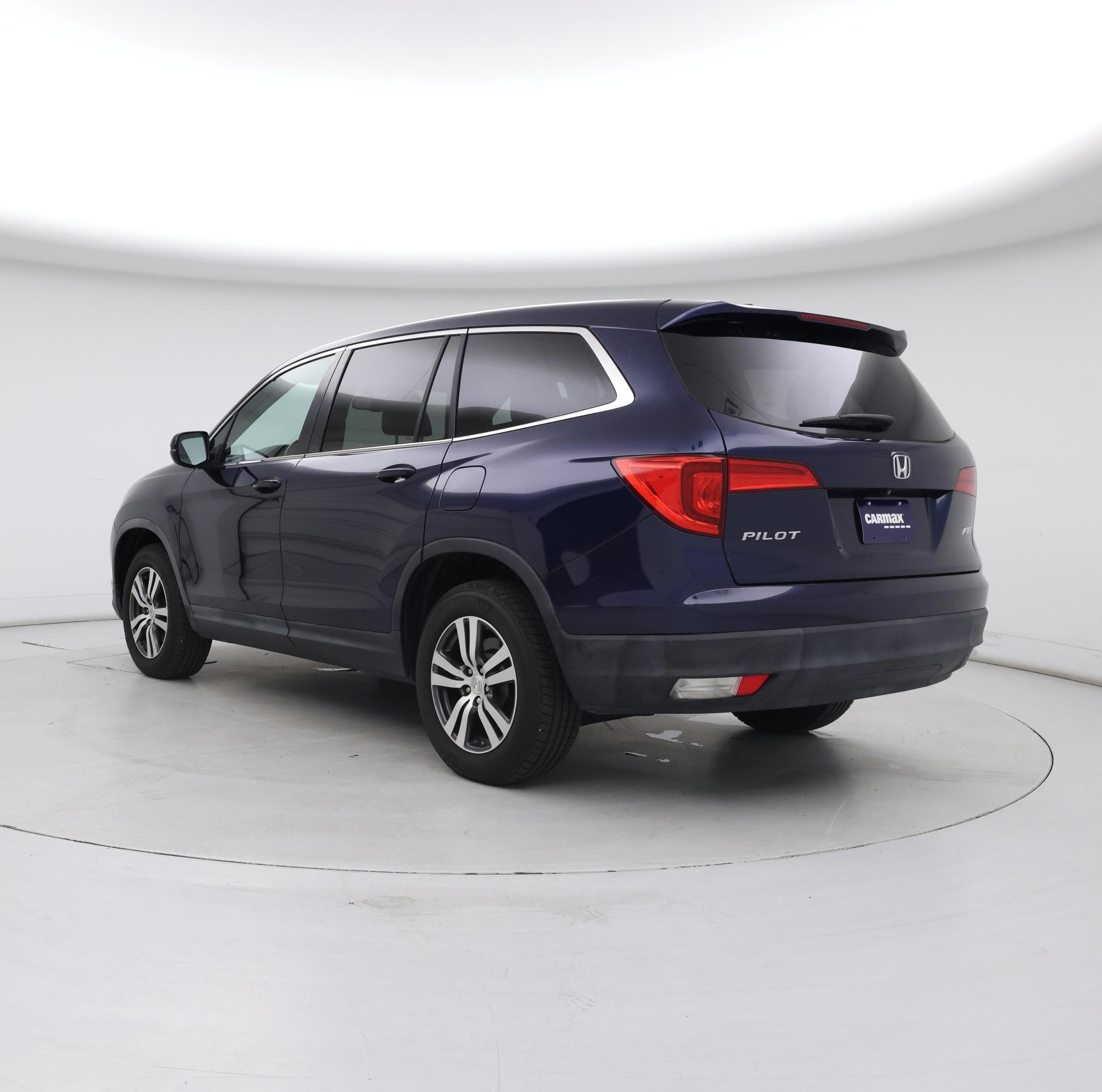 Thumbnail: 2017 Honda Pilot - 2