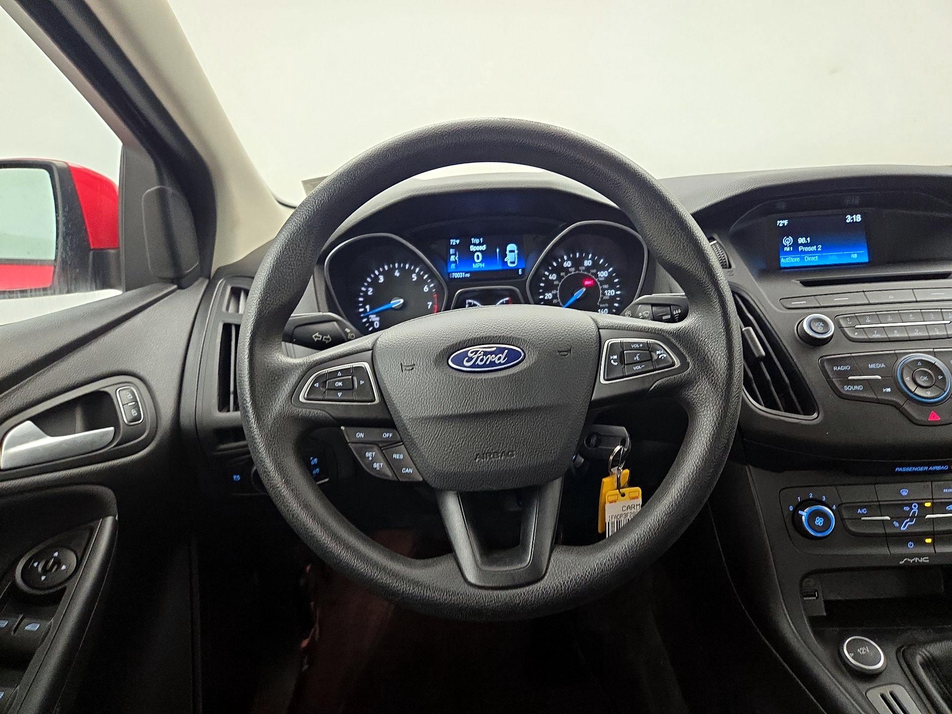 Thumbnail: 2016 Ford Focus - 10