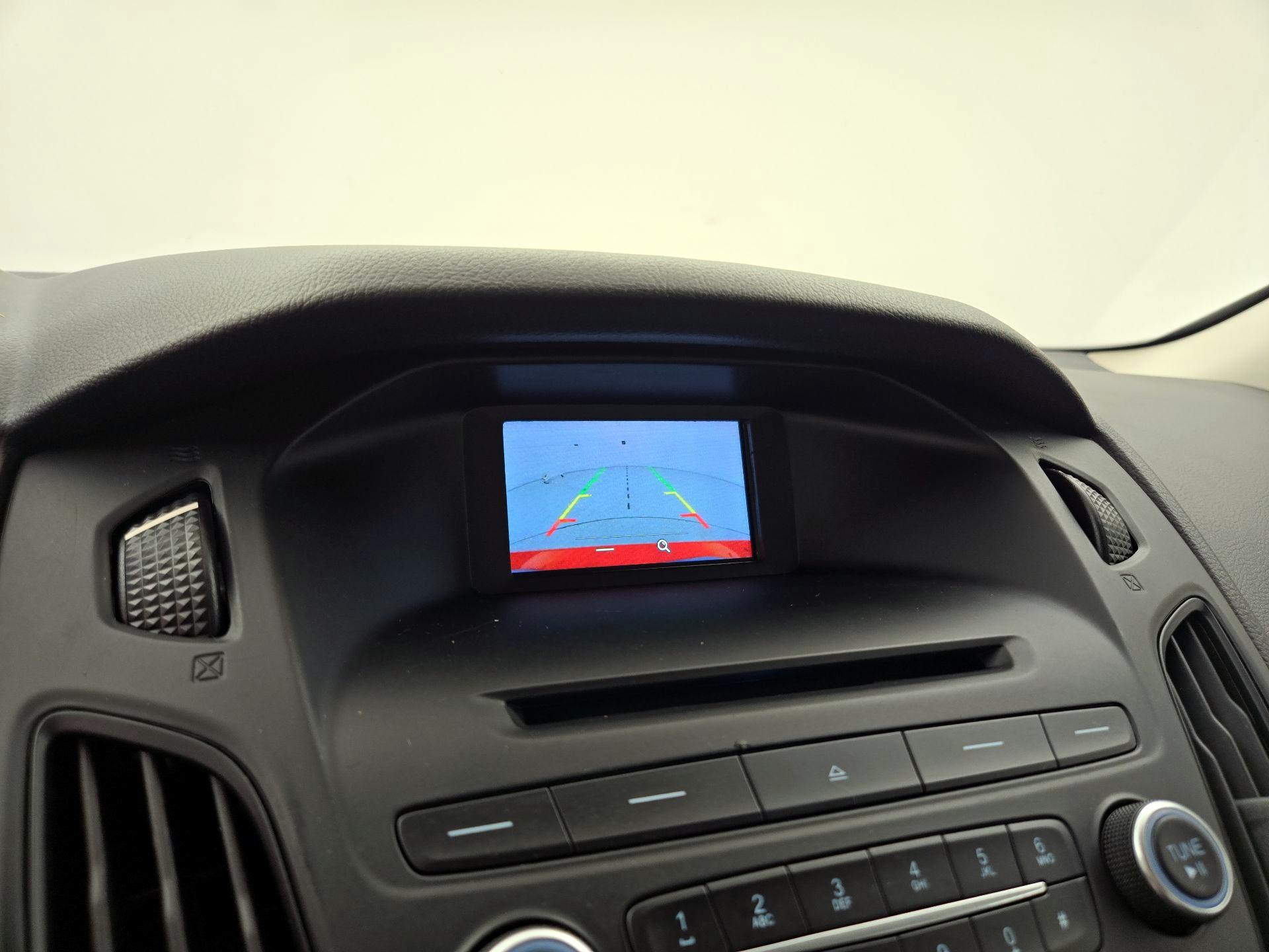 Thumbnail: 2016 Ford Focus - 14