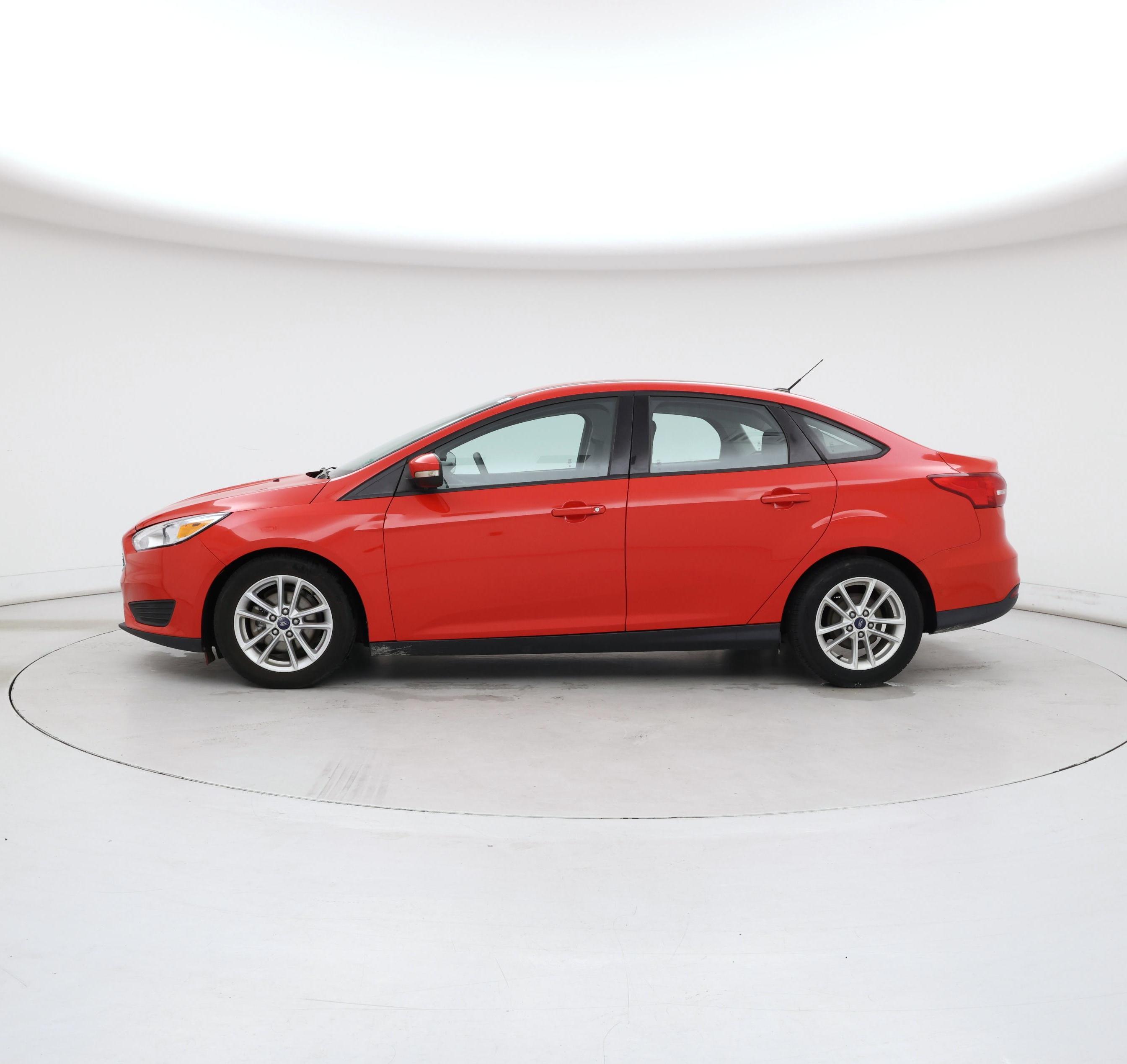 Thumbnail: 2016 Ford Focus - 3