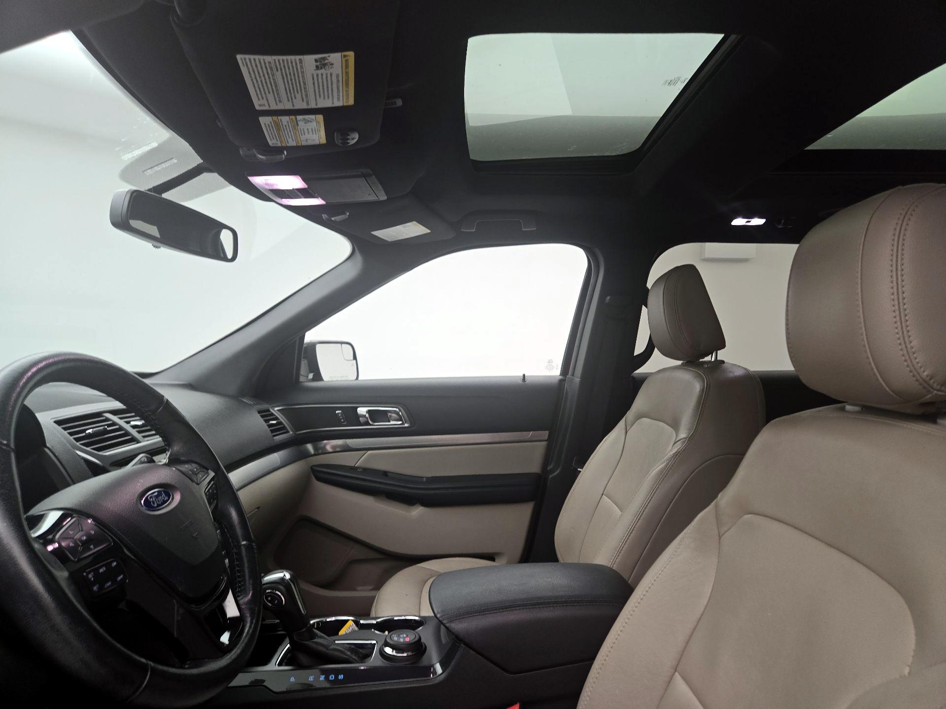 Thumbnail: 2018 Ford Explorer - 20