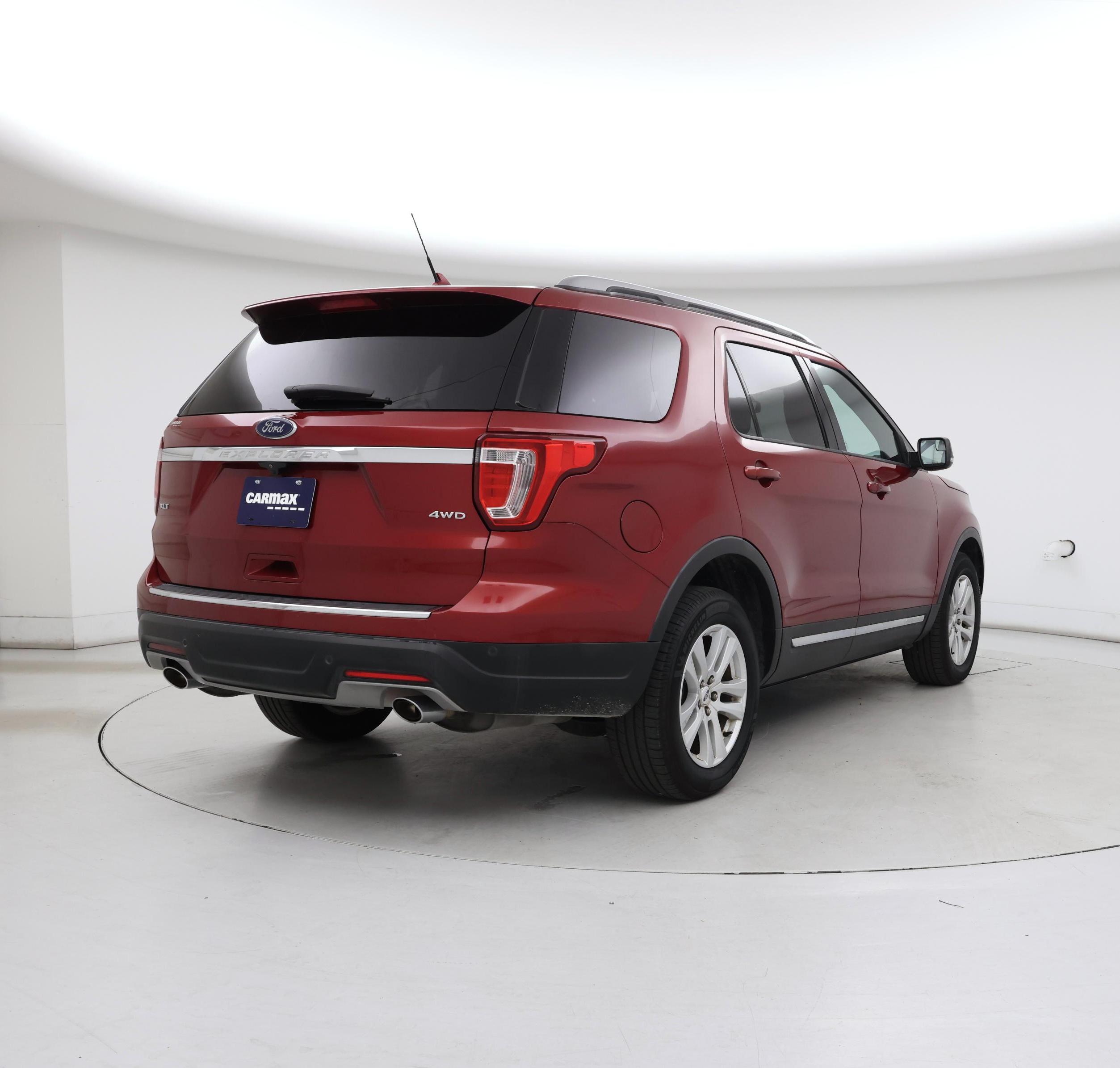 Thumbnail: 2018 Ford Explorer - 8