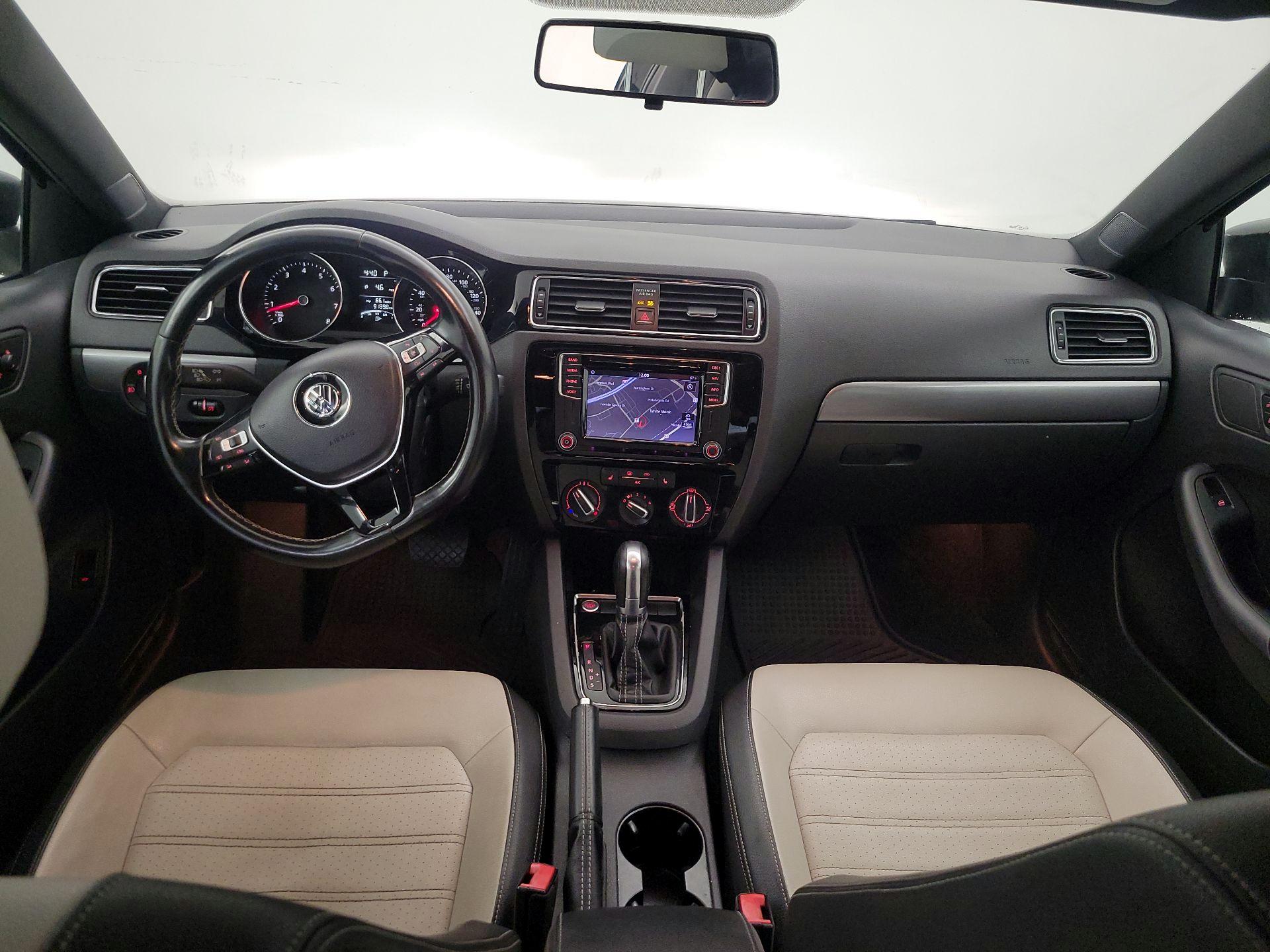 Thumbnail: 2016 Volkswagen Jetta - 9