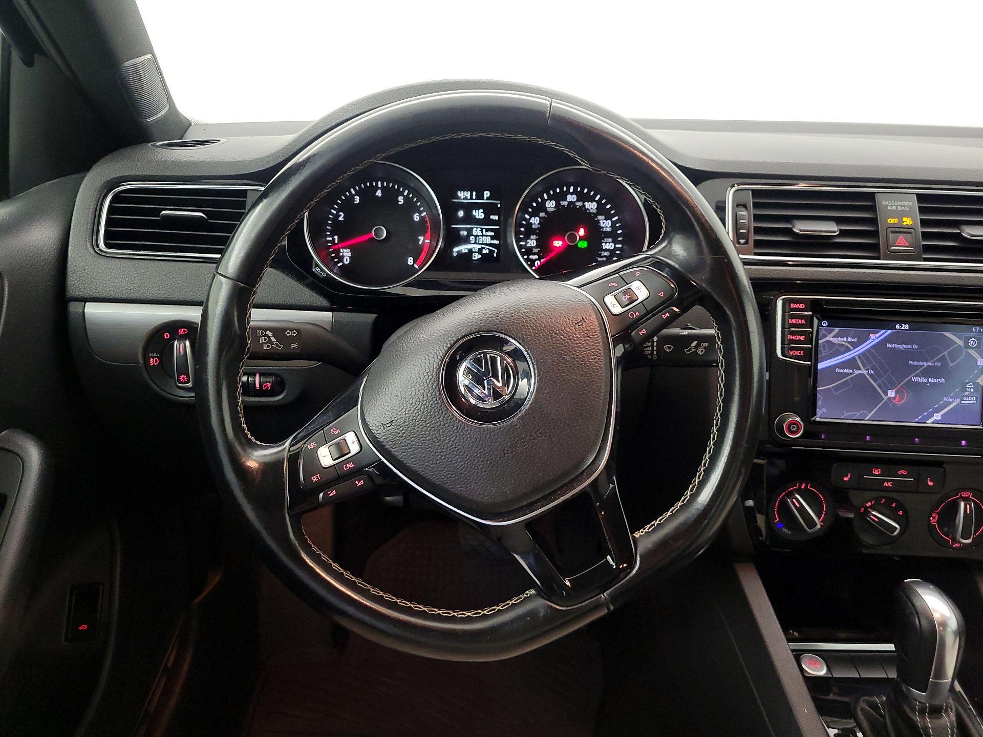 Thumbnail: 2016 Volkswagen Jetta - 10