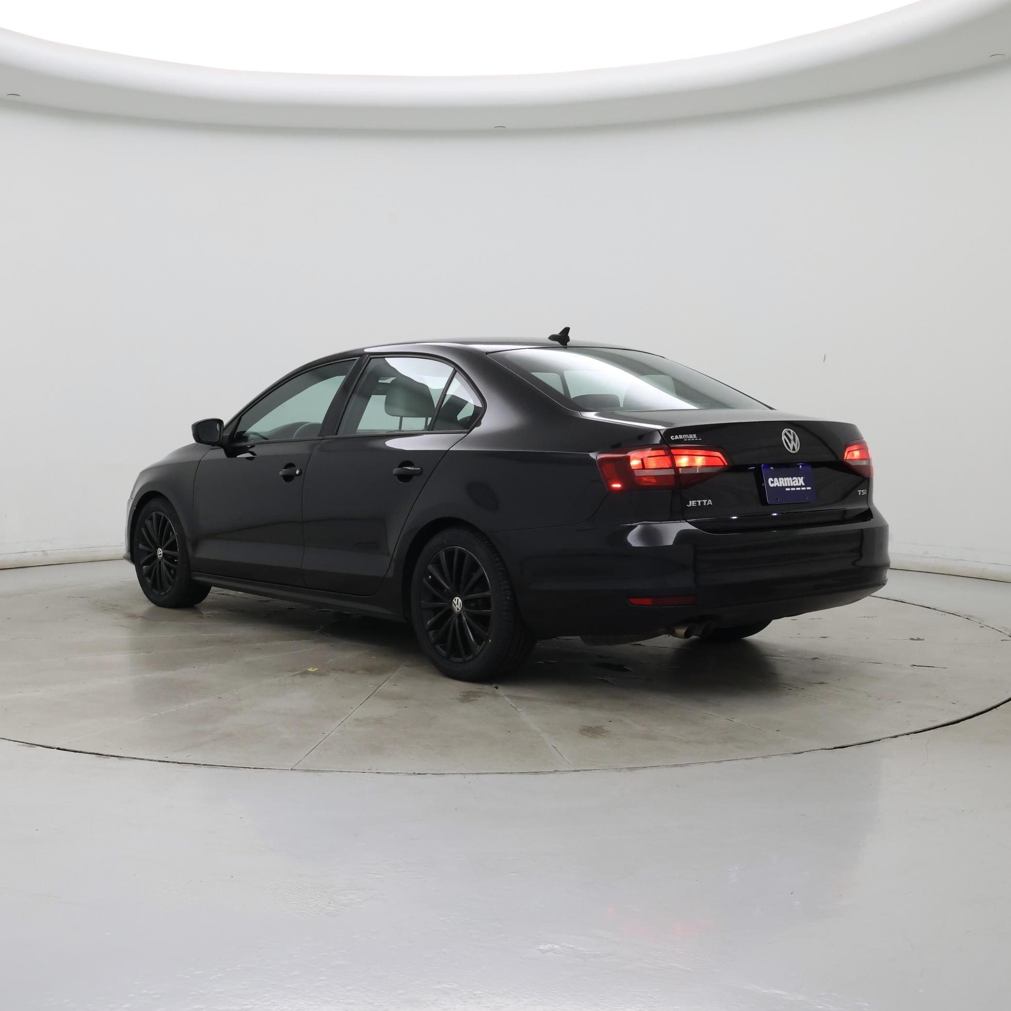 Thumbnail: 2016 Volkswagen Jetta - 2