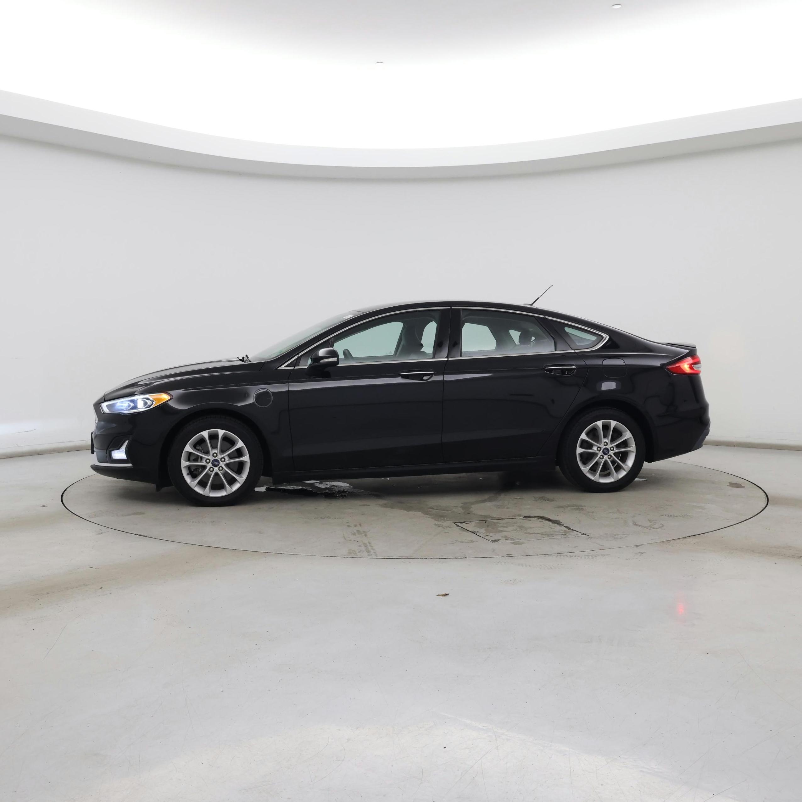 Thumbnail: 2019 Ford Fusion - 3