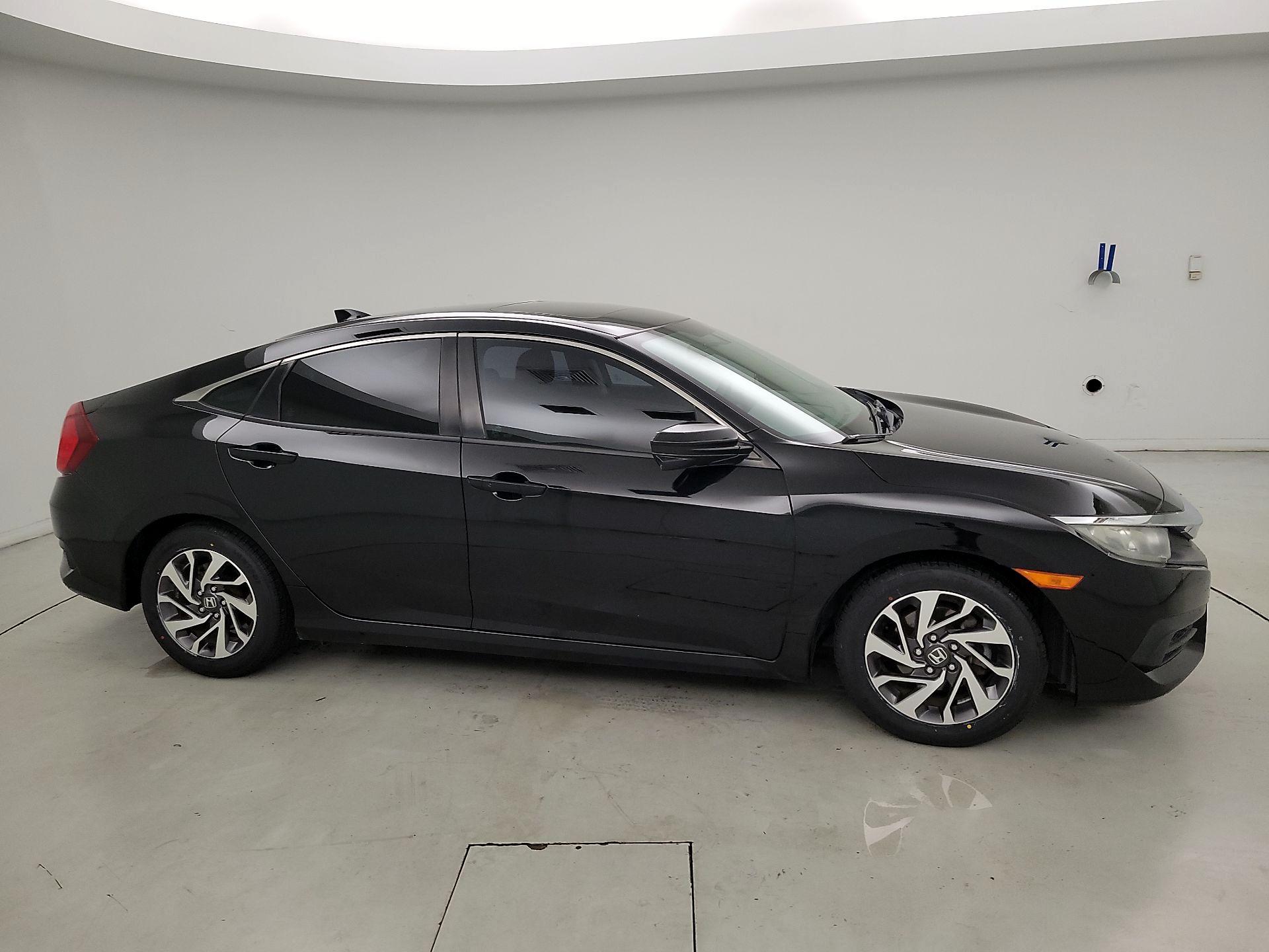 Thumbnail: 2018 Honda Civic - 4