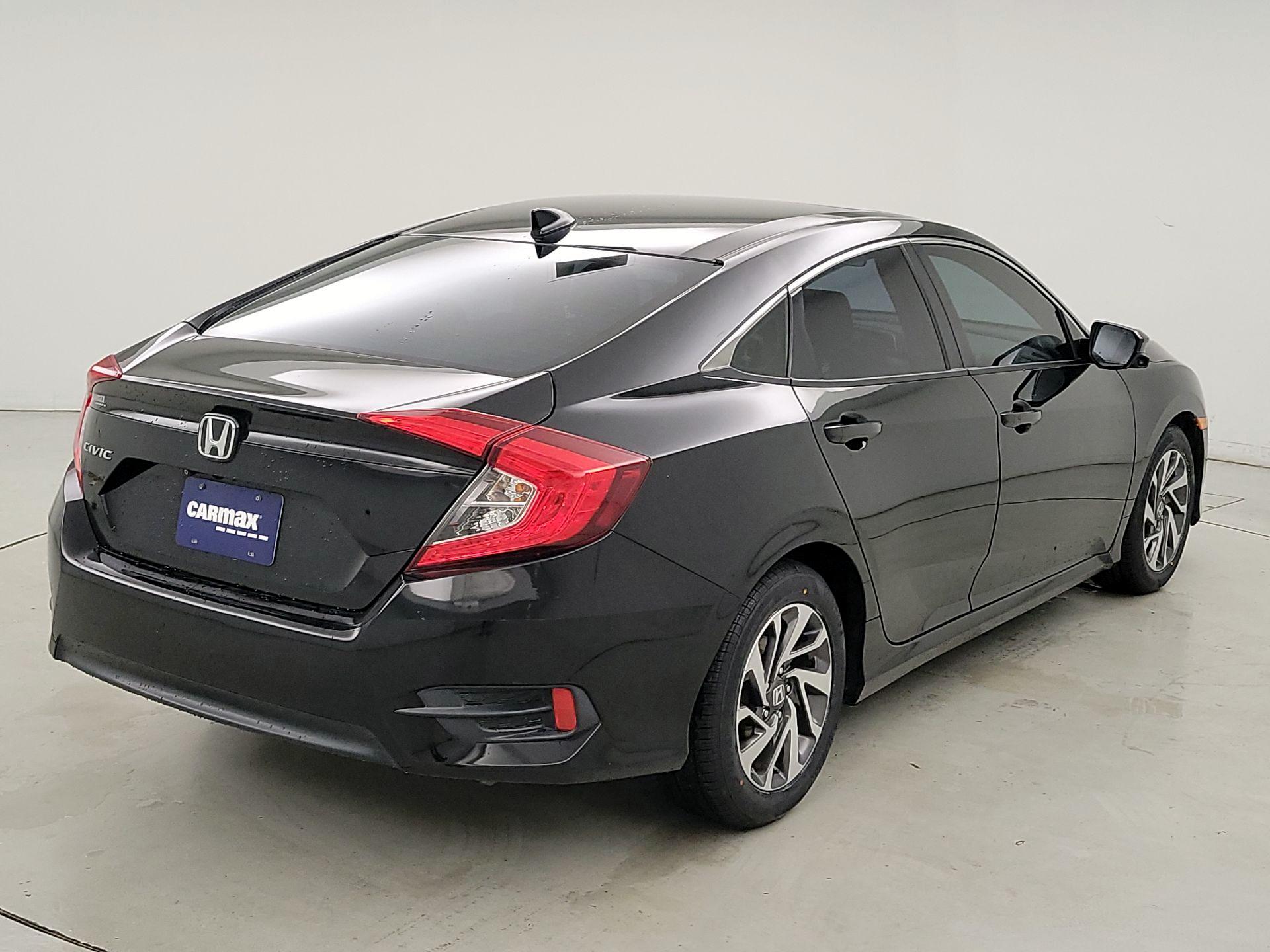 Thumbnail: 2018 Honda Civic - 5