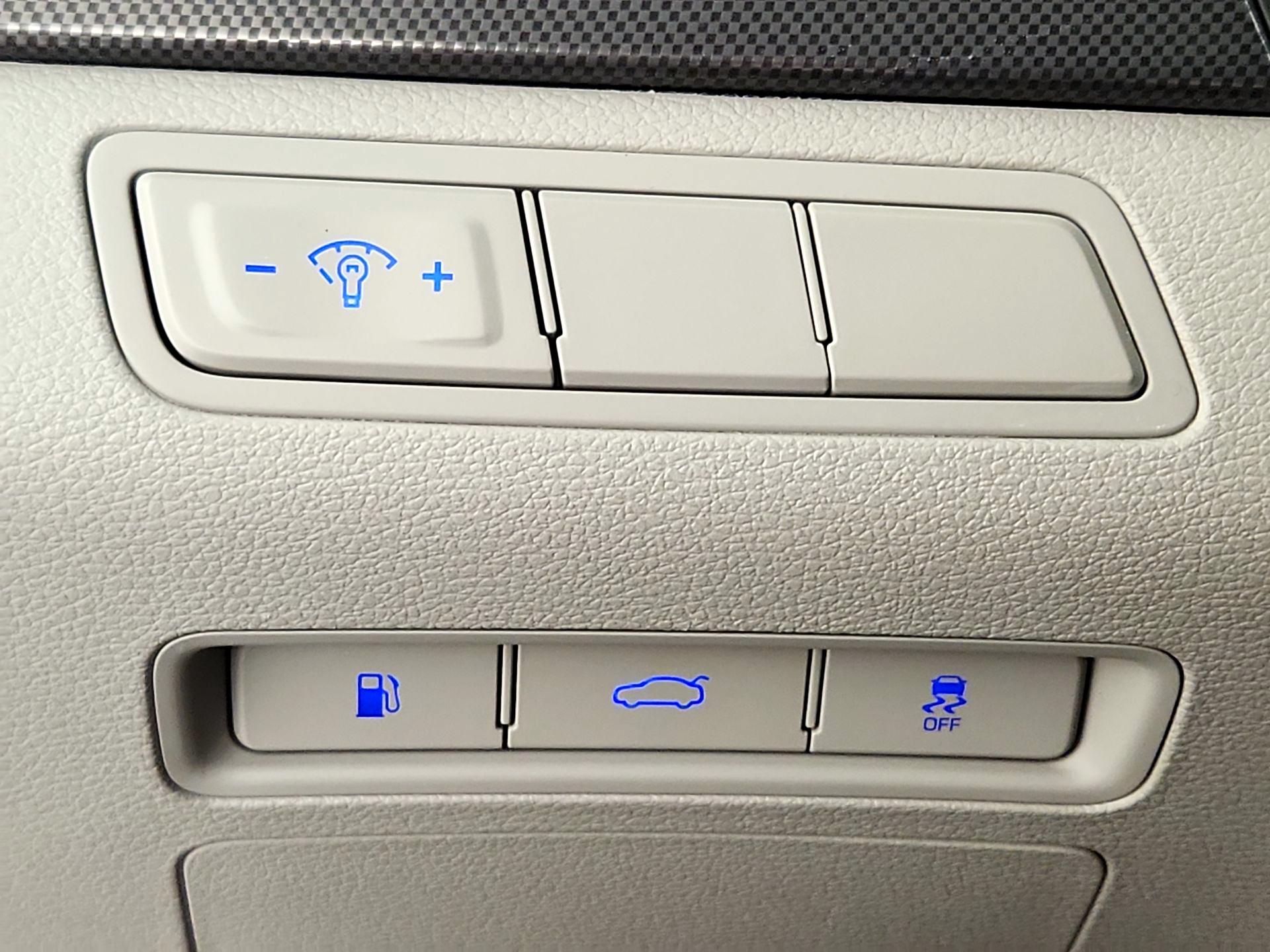 Thumbnail: 2015 Hyundai Sonata - 11