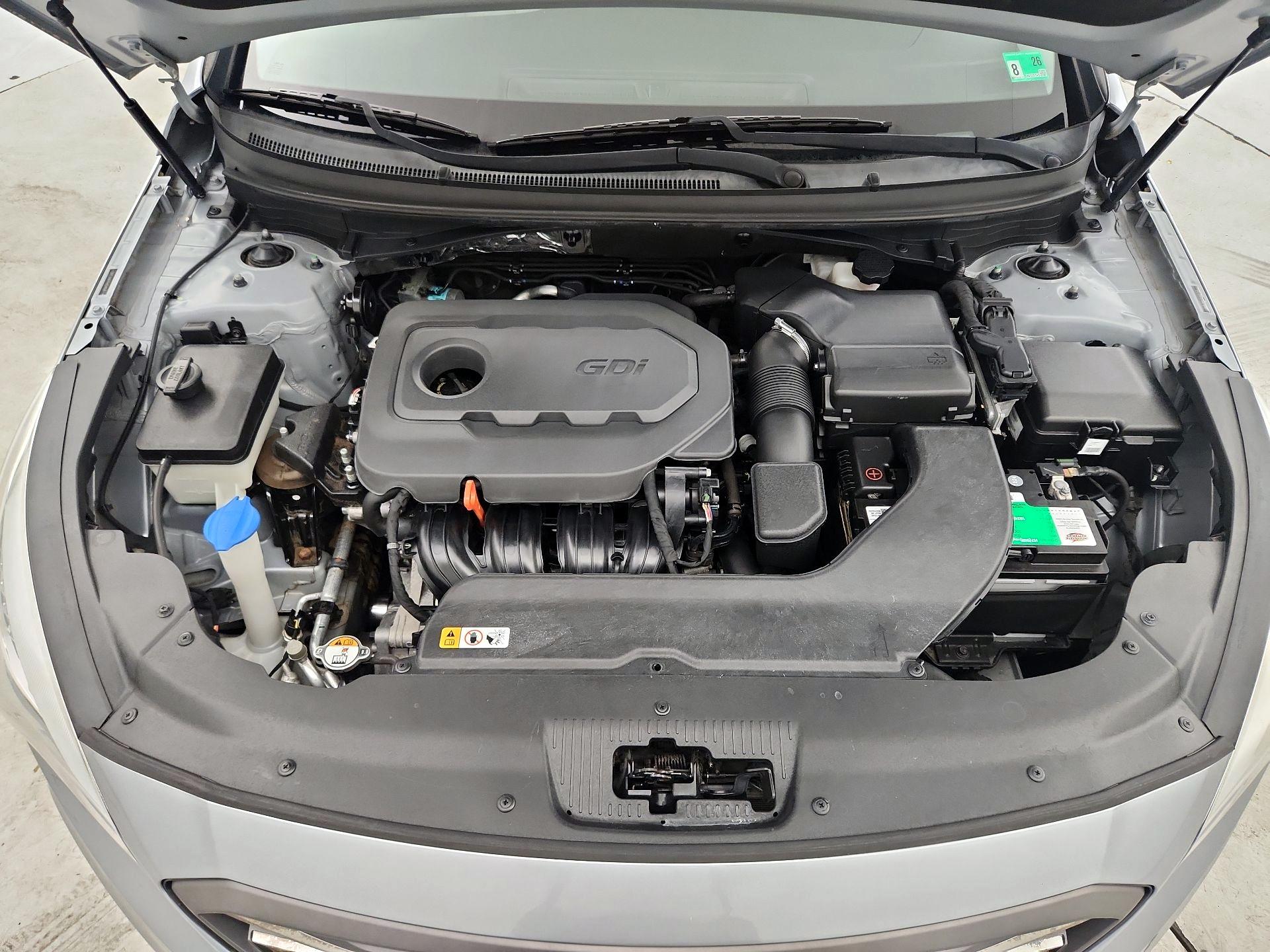 Thumbnail: 2015 Hyundai Sonata - 19