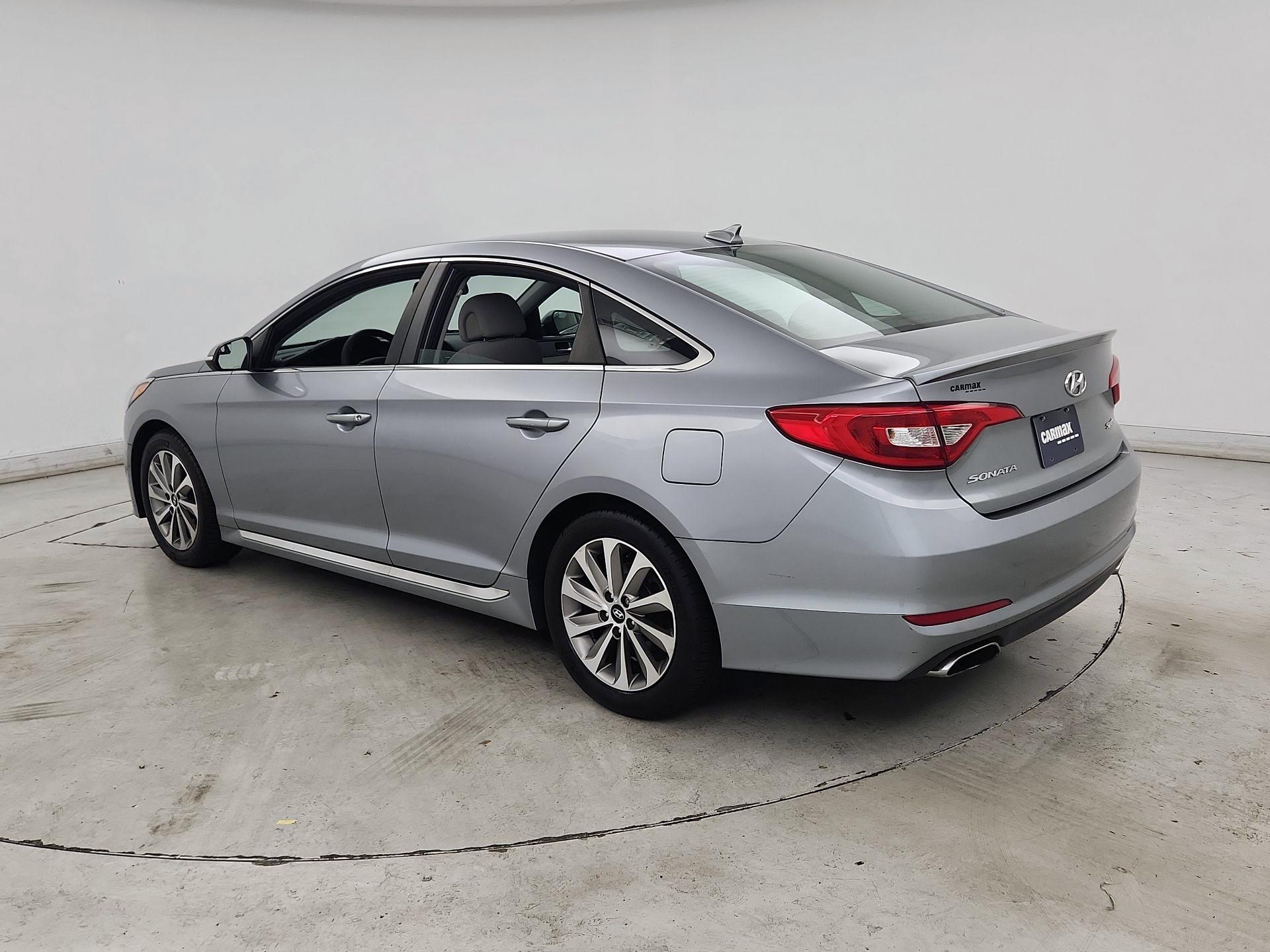 Thumbnail: 2015 Hyundai Sonata - 7