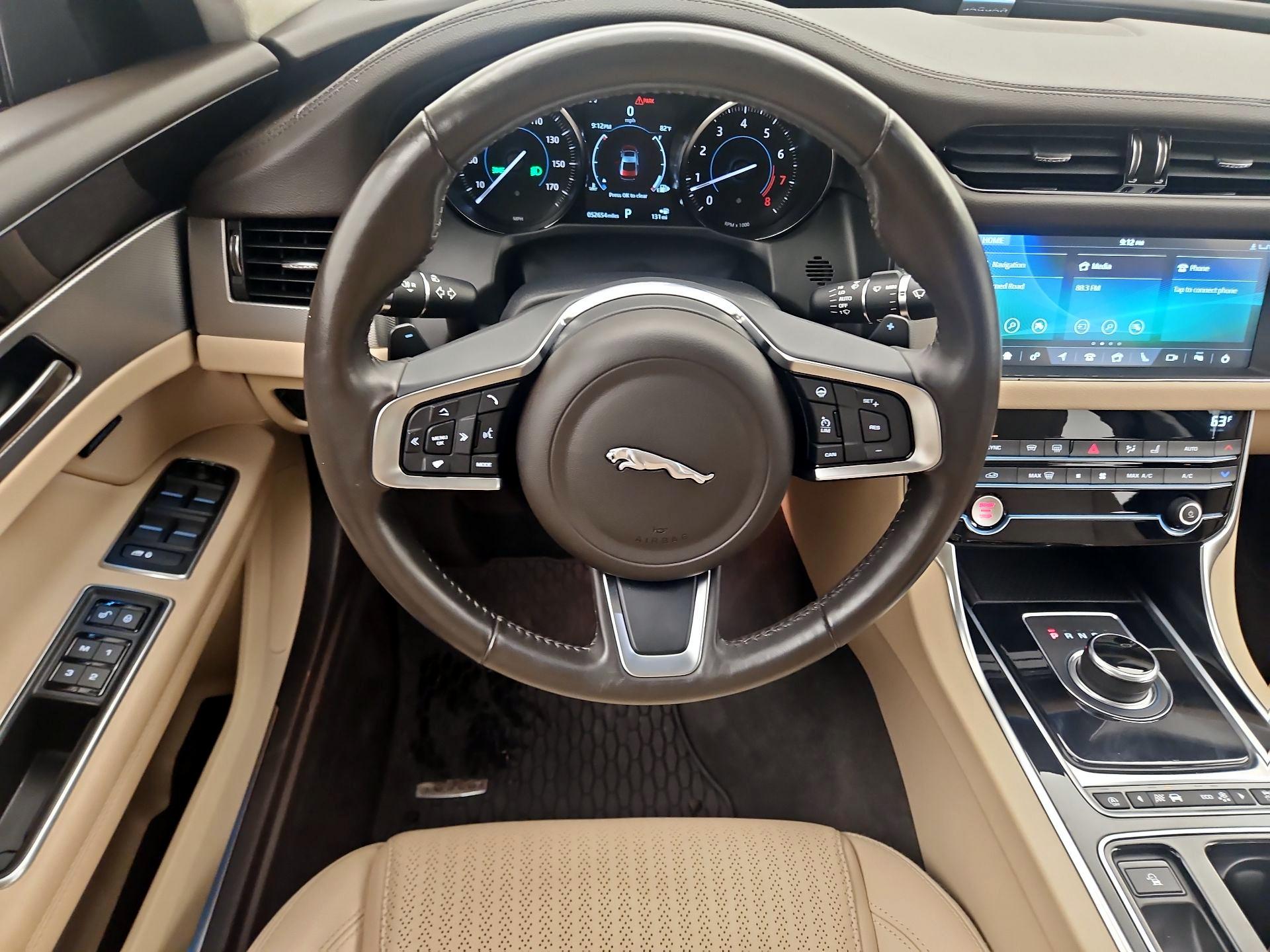 Thumbnail: 2020 Jaguar XF - 10
