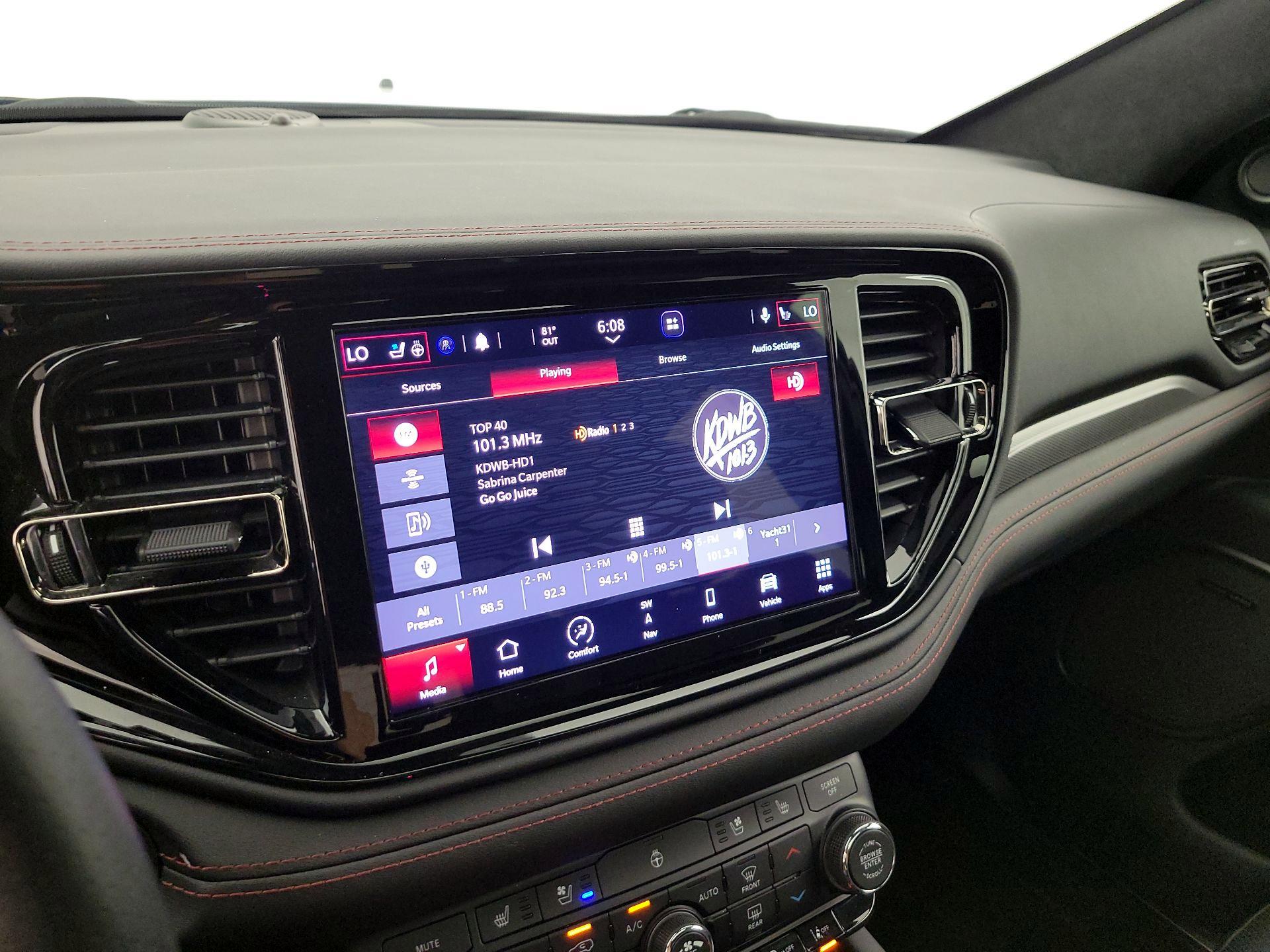 Thumbnail: 2022 Dodge Durango - 16