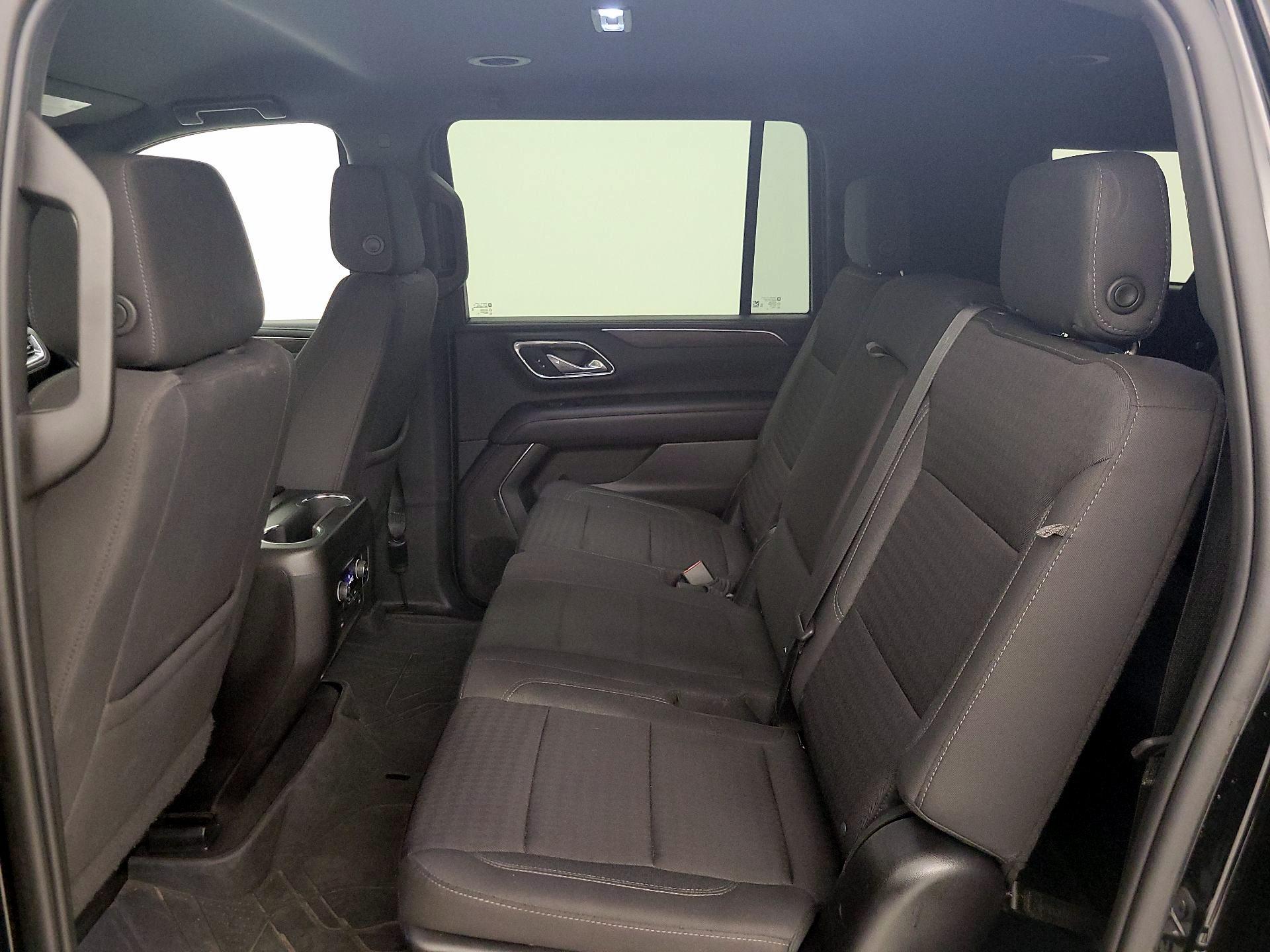 Thumbnail: 2022 Chevrolet Suburban - 19