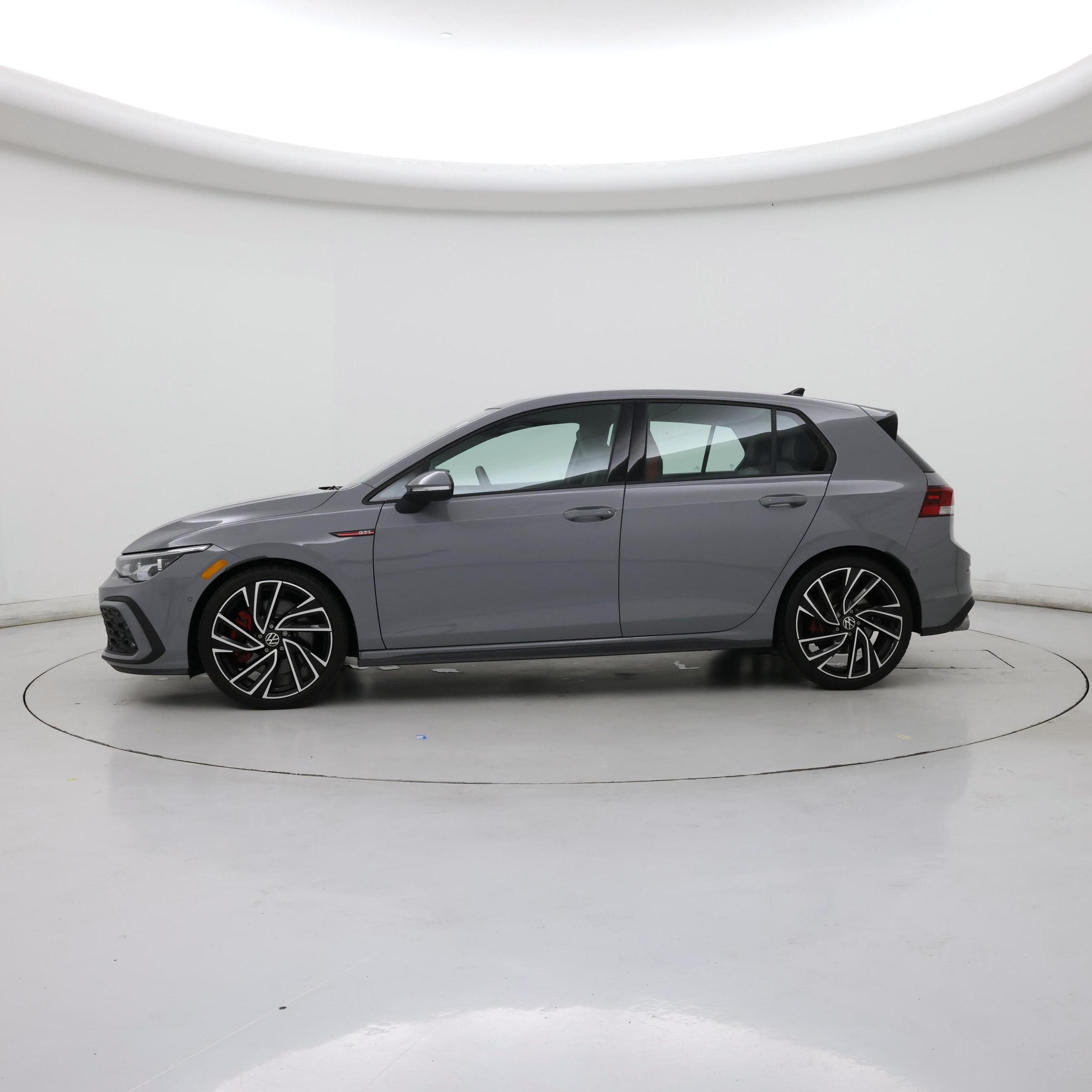 Thumbnail: 2024 Volkswagen Golf - 3