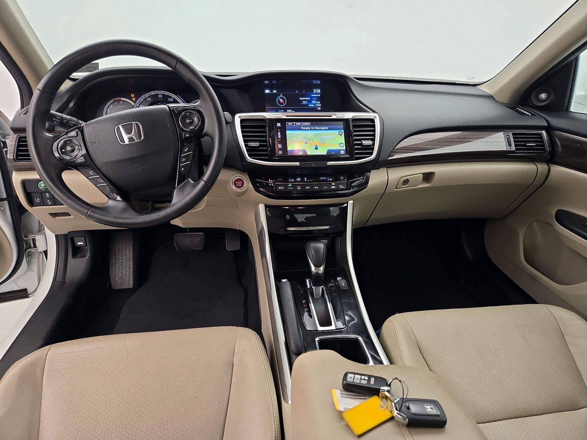 Thumbnail: 2017 Honda Accord - 9