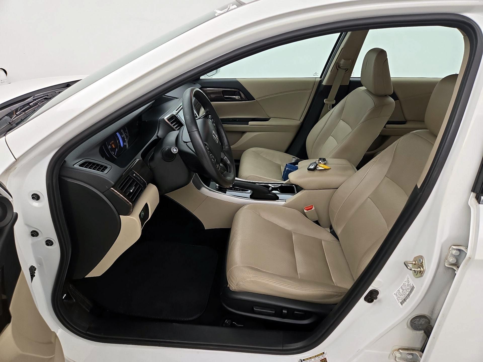 Thumbnail: 2017 Honda Accord - 11