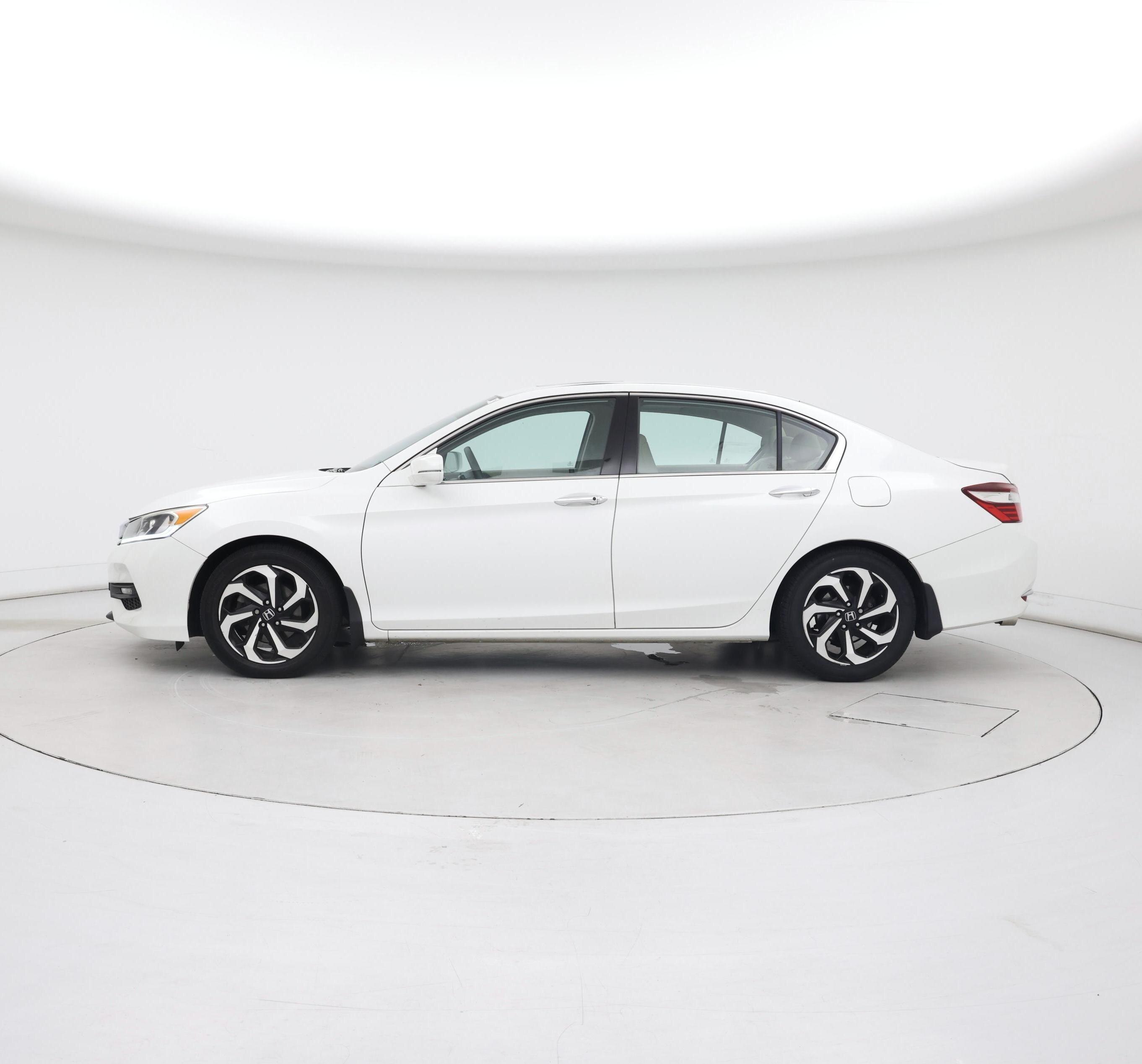 Thumbnail: 2017 Honda Accord - 3