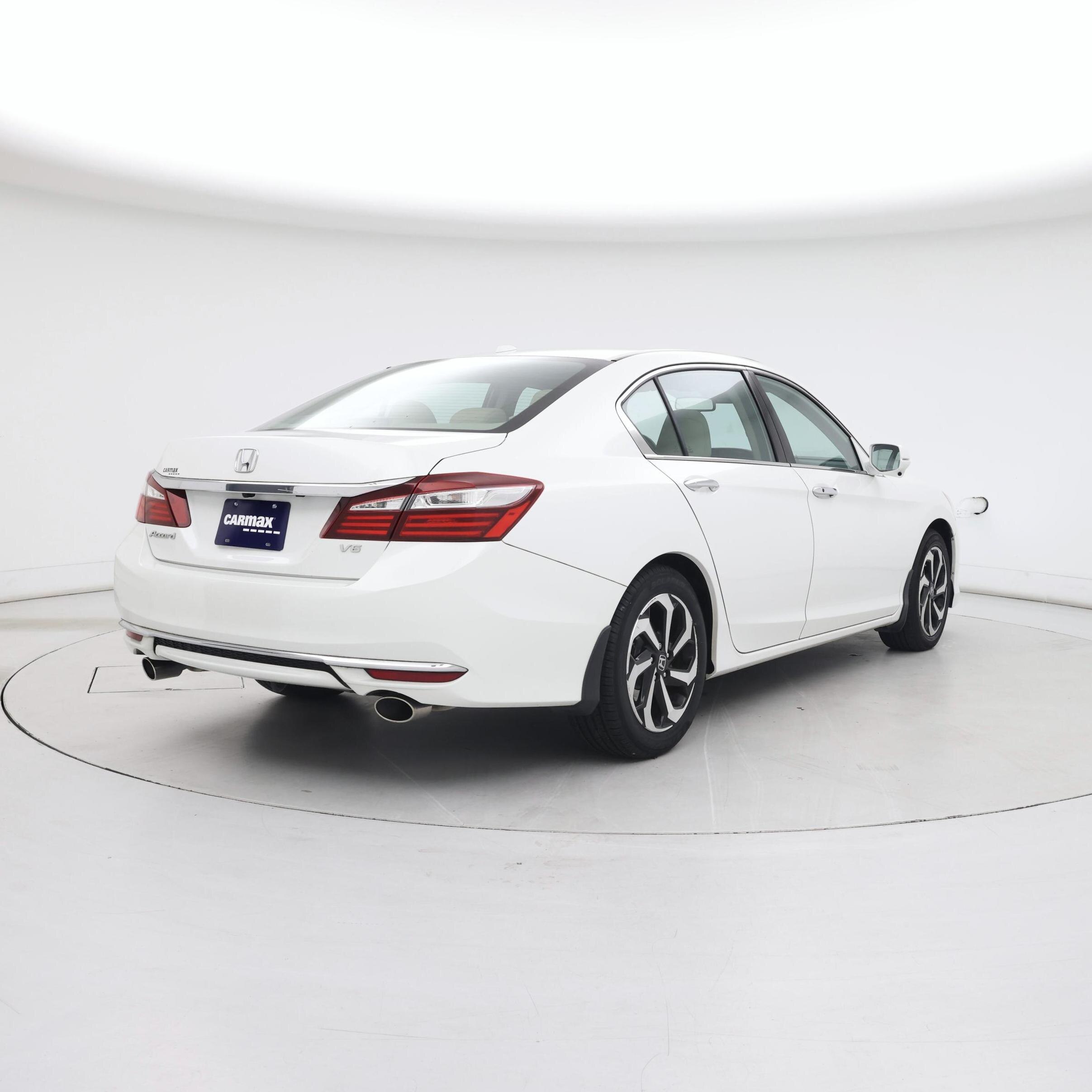 Thumbnail: 2017 Honda Accord - 8