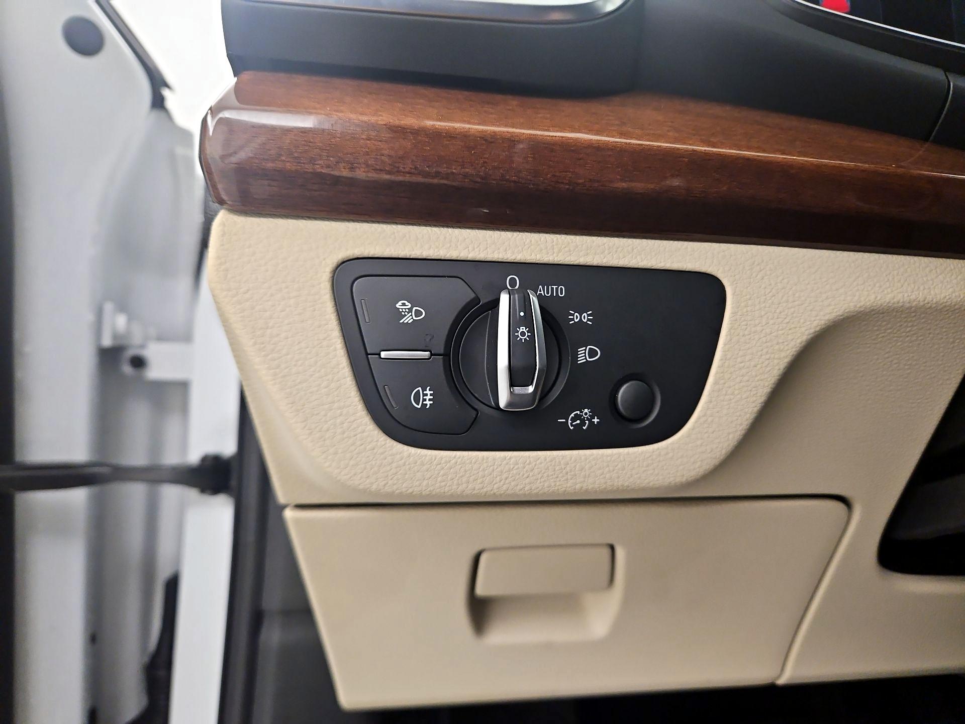 Thumbnail: 2021 Audi Q5 - 13