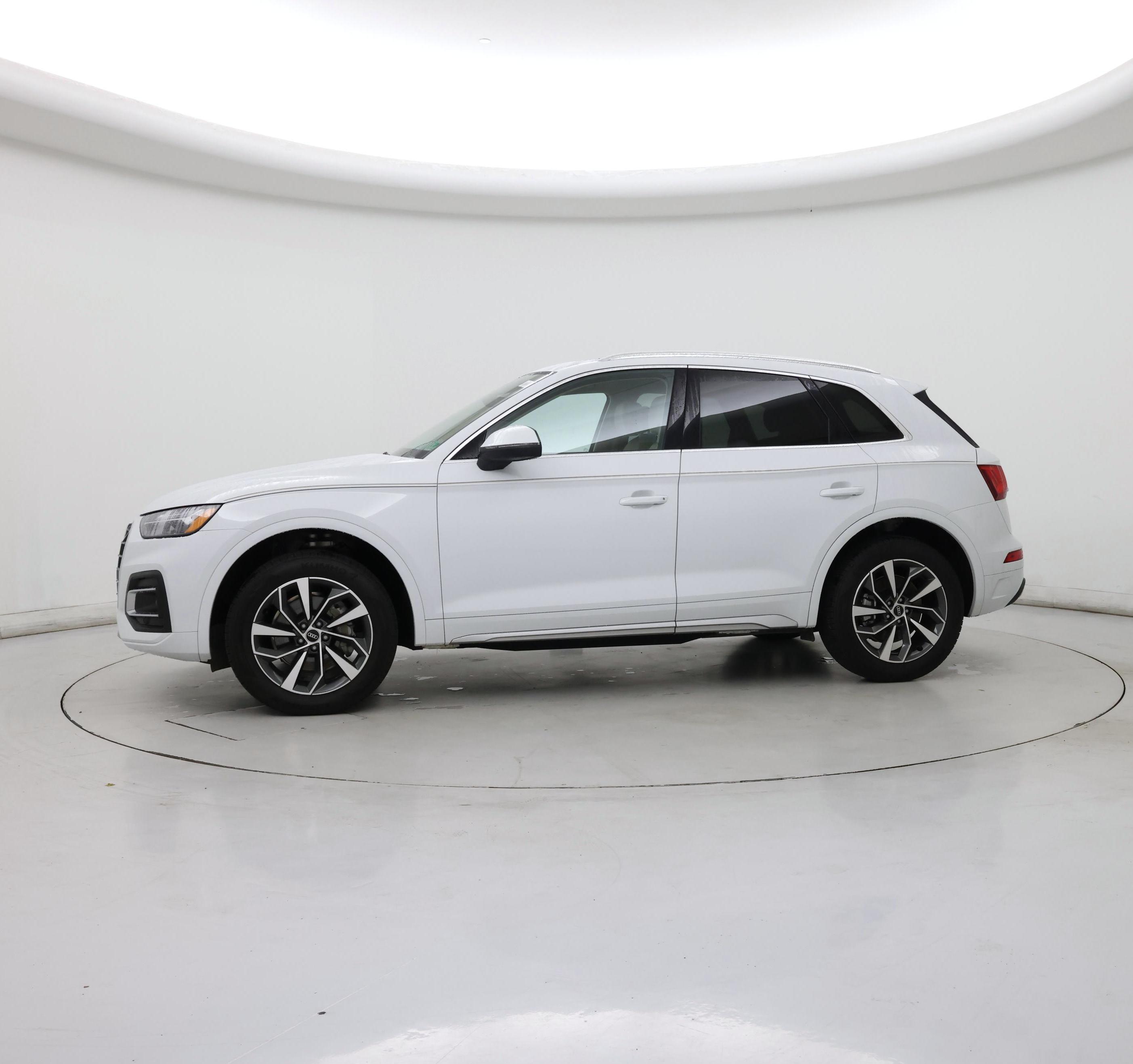 Thumbnail: 2021 Audi Q5 - 3