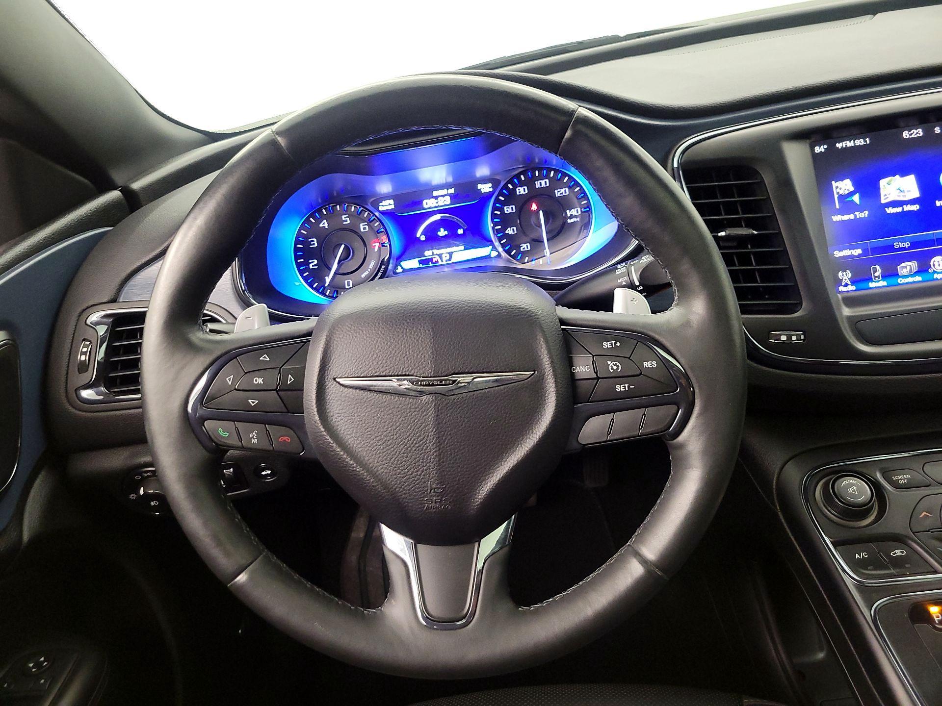 Thumbnail: 2015 Chrysler 200 - 10