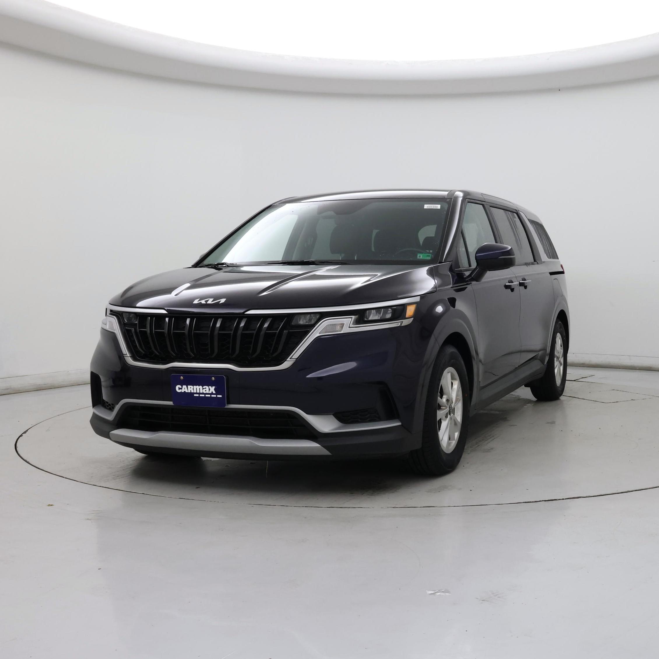 Thumbnail: 2023 Kia Carnival - 4