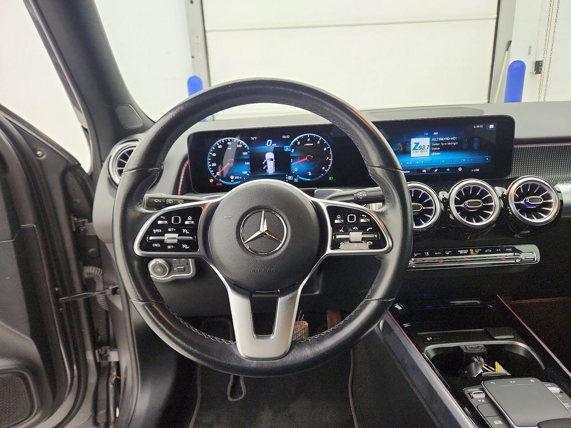 Thumbnail: 2022 Mercedes-Benz GLB - 10