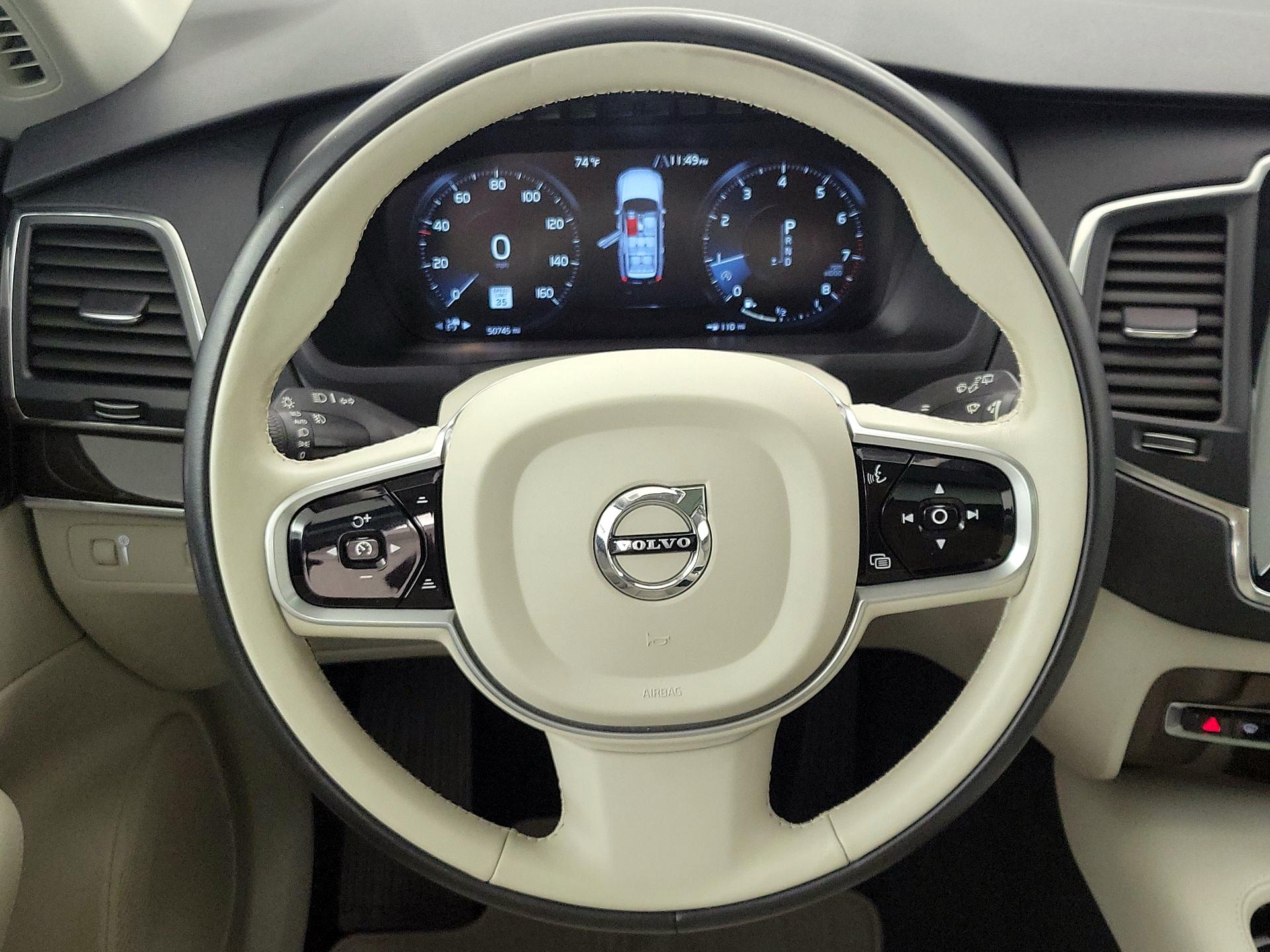 Thumbnail: 2019 Volvo XC90 - 10