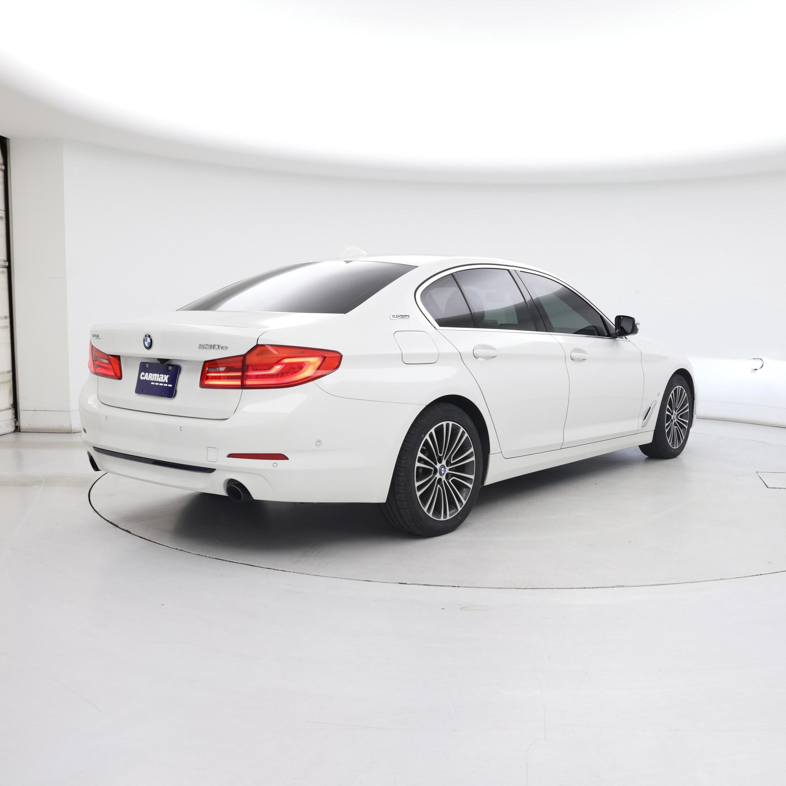 Thumbnail: 2019 BMW 5 Series - 8