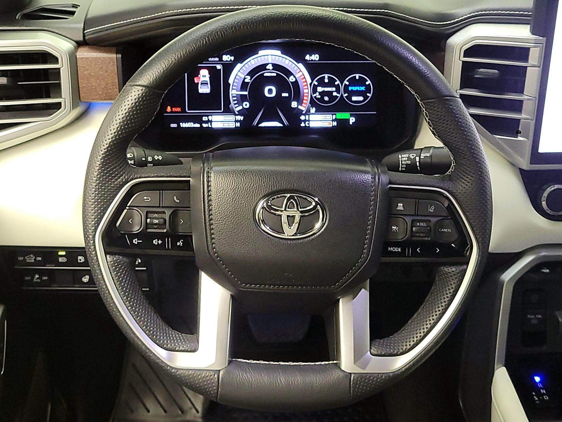 Thumbnail: 2024 Toyota Tundra - 10