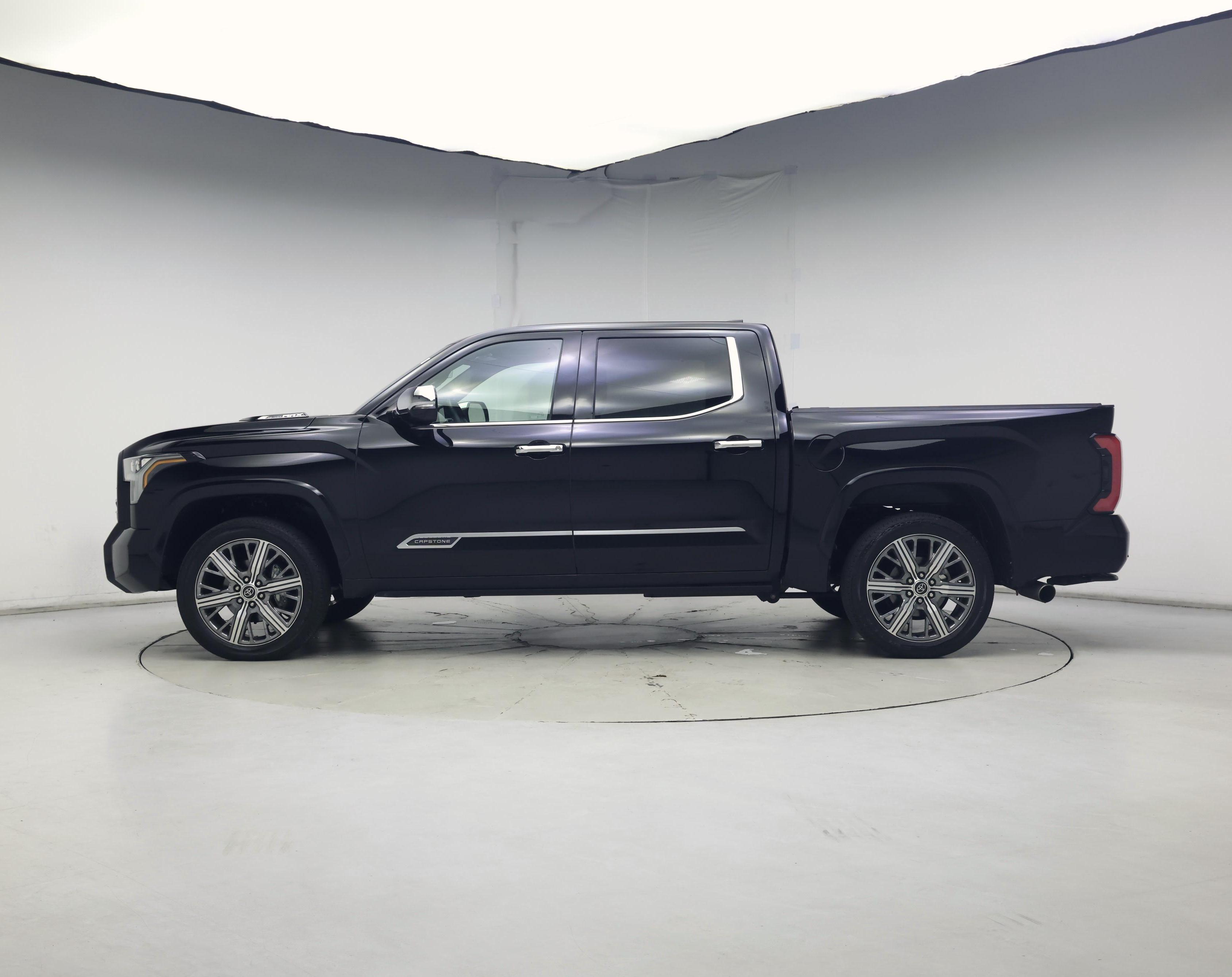 Thumbnail: 2024 Toyota Tundra - 3