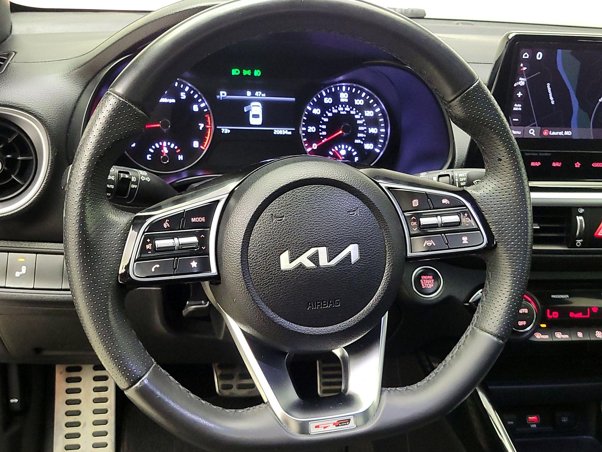 Thumbnail: 2023 Kia Forte - 10