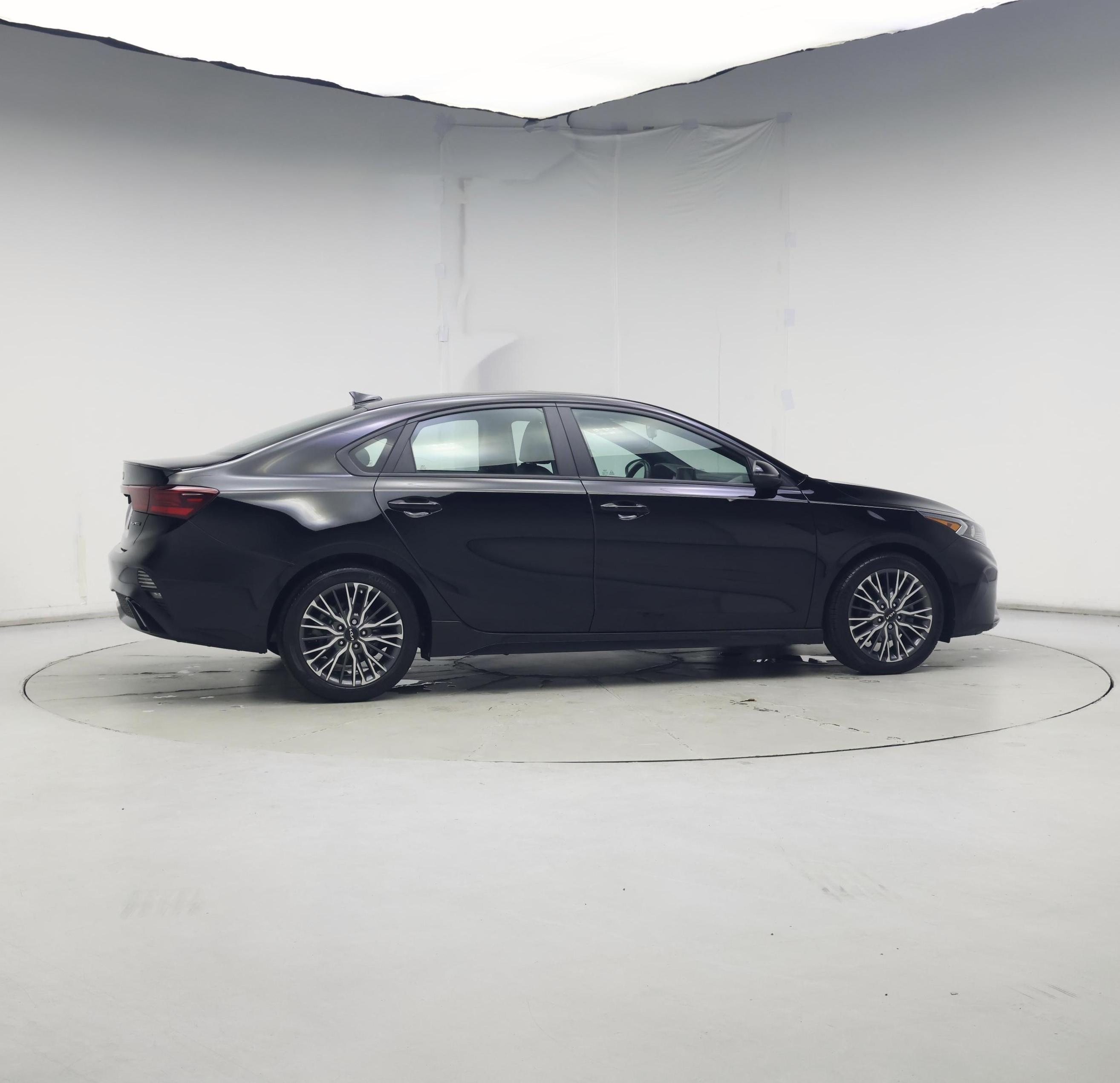 Thumbnail: 2023 Kia Forte - 7